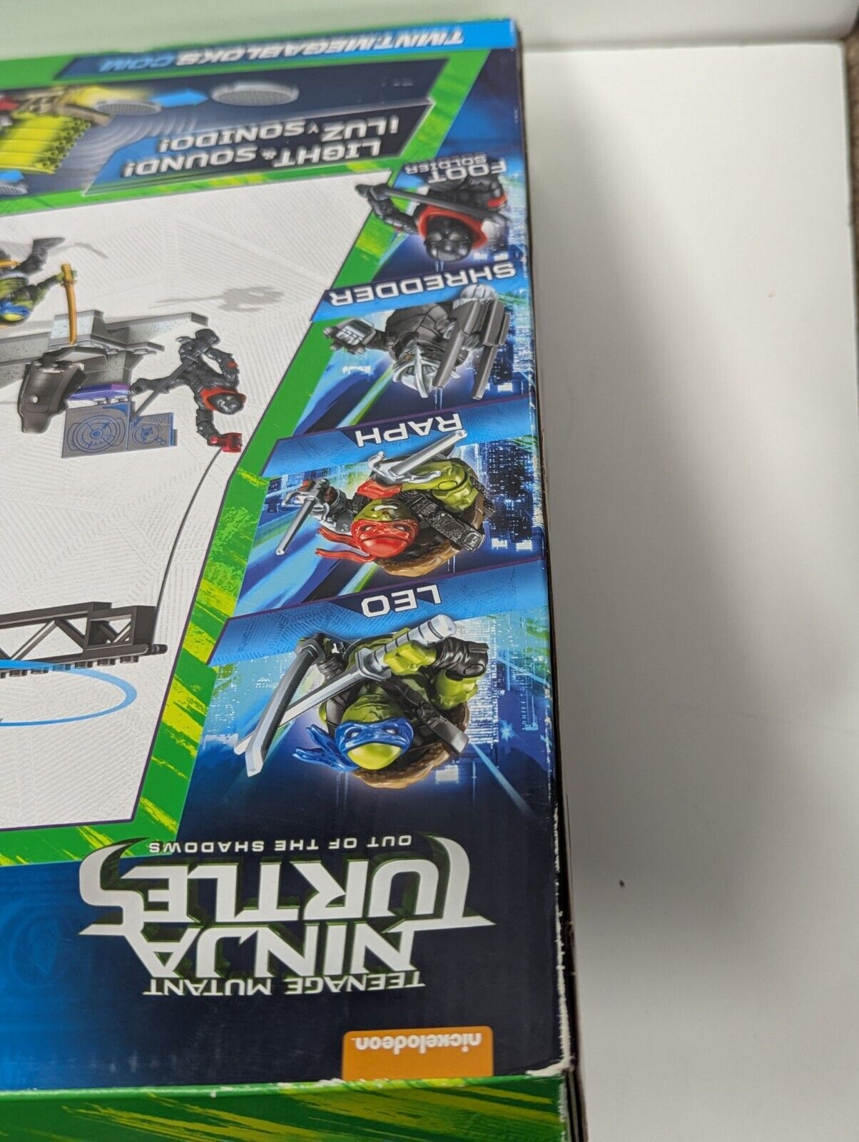 Mega Bloks Teenage Mutant Ninja Turtles Out Of The Shadows Lair Hideout SEALED