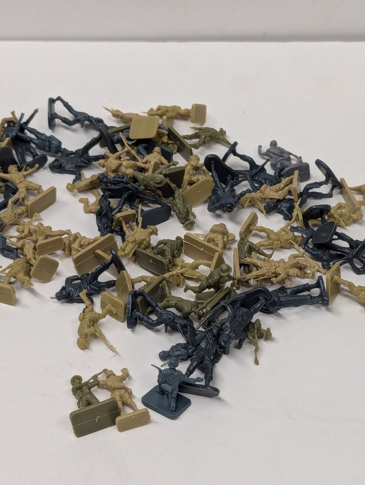 Airfix Army Men Large Lot Used