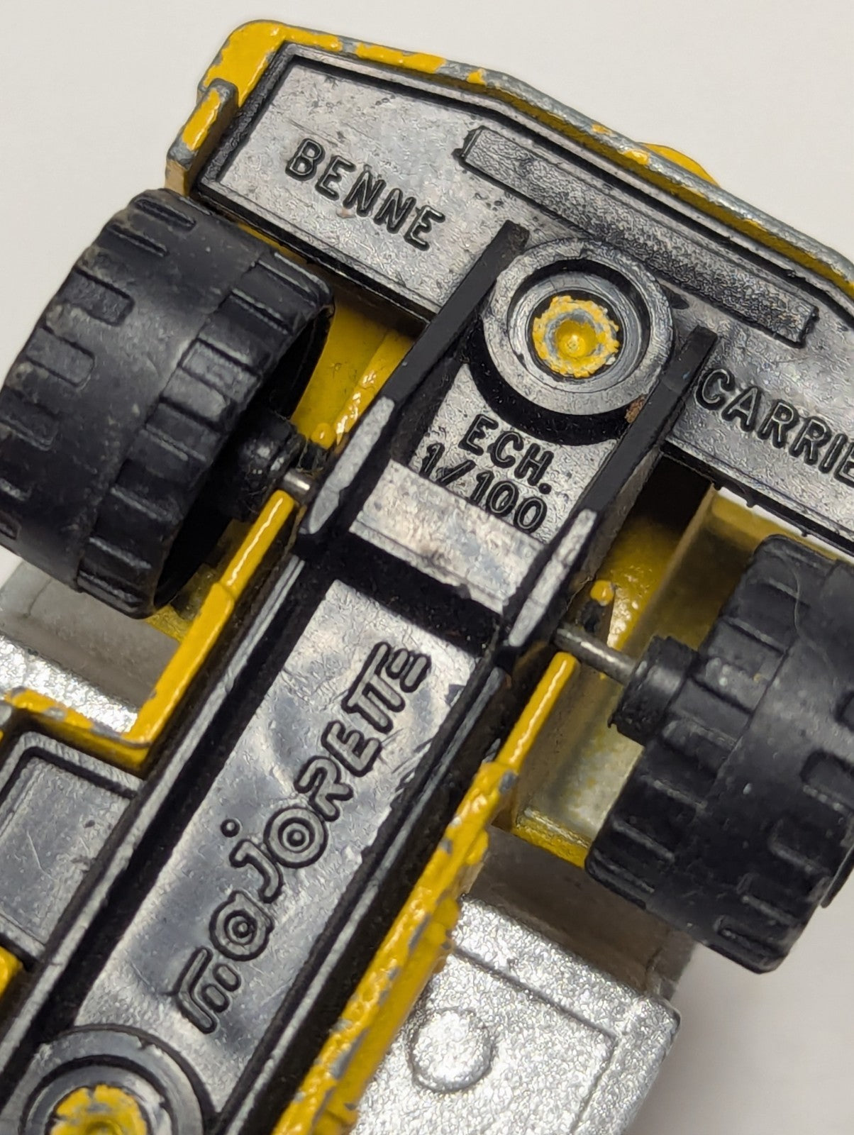 Majorette No. 274 Benne Carriere Dump Truck Yellow & Silver ECH 1/100 Die Cast