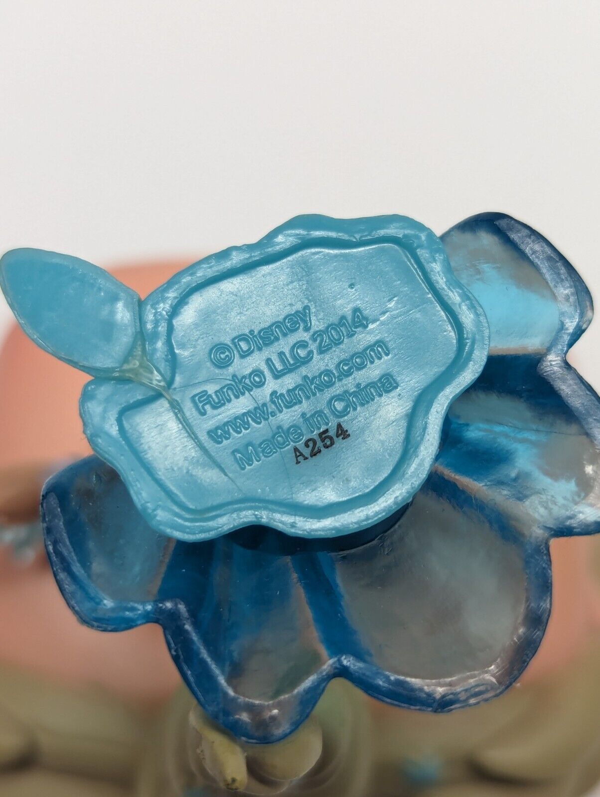 Funko Pop Disney Frozen Queen Elsa Figure 2014 #82 Vinyl Figure Figurine No Box