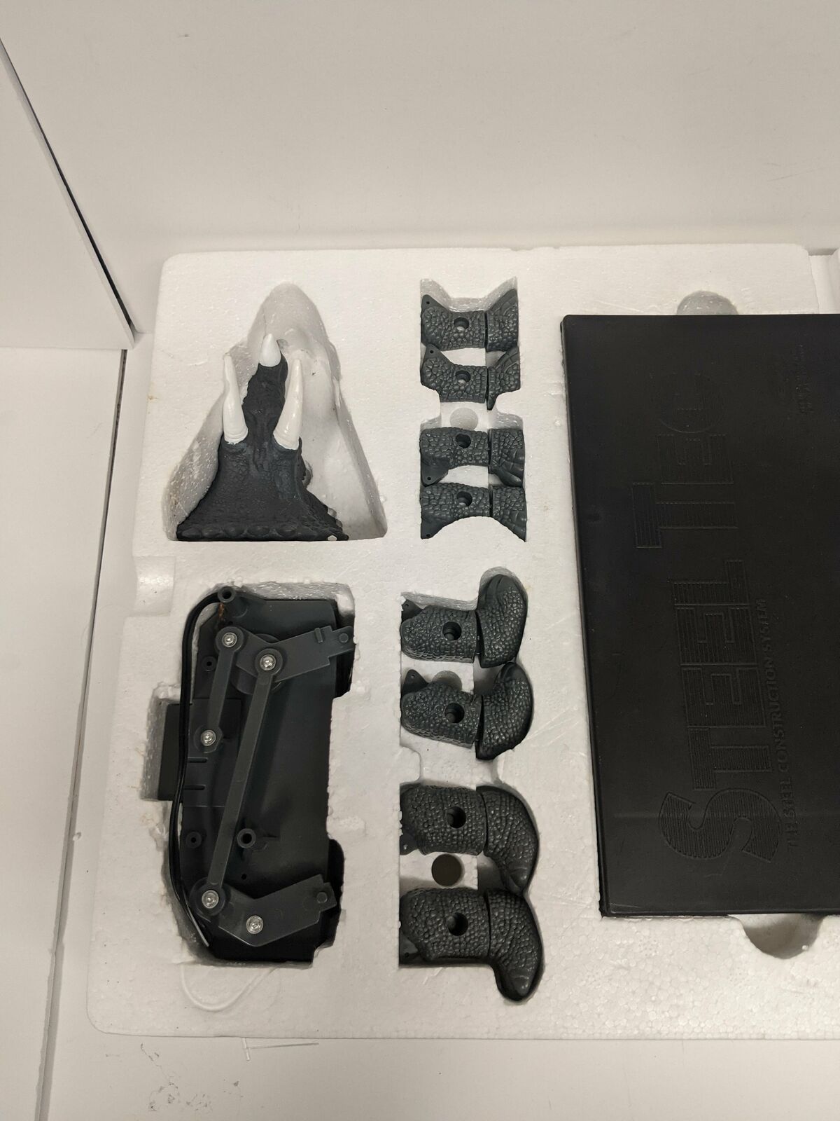 1993 Remco Steel Tec Dinosaur Set in Box