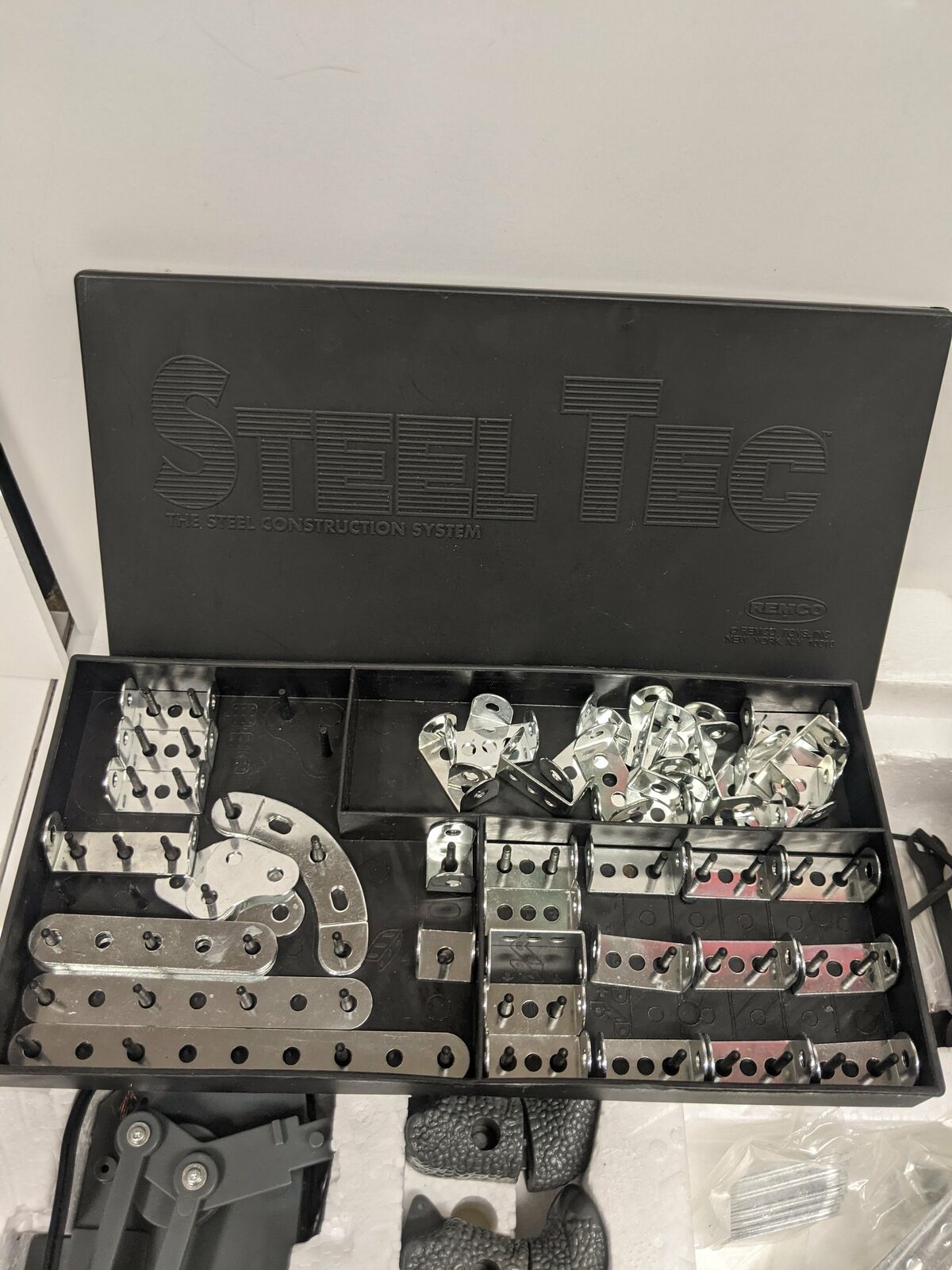 1993 Remco Steel Tec Dinosaur Set in Box