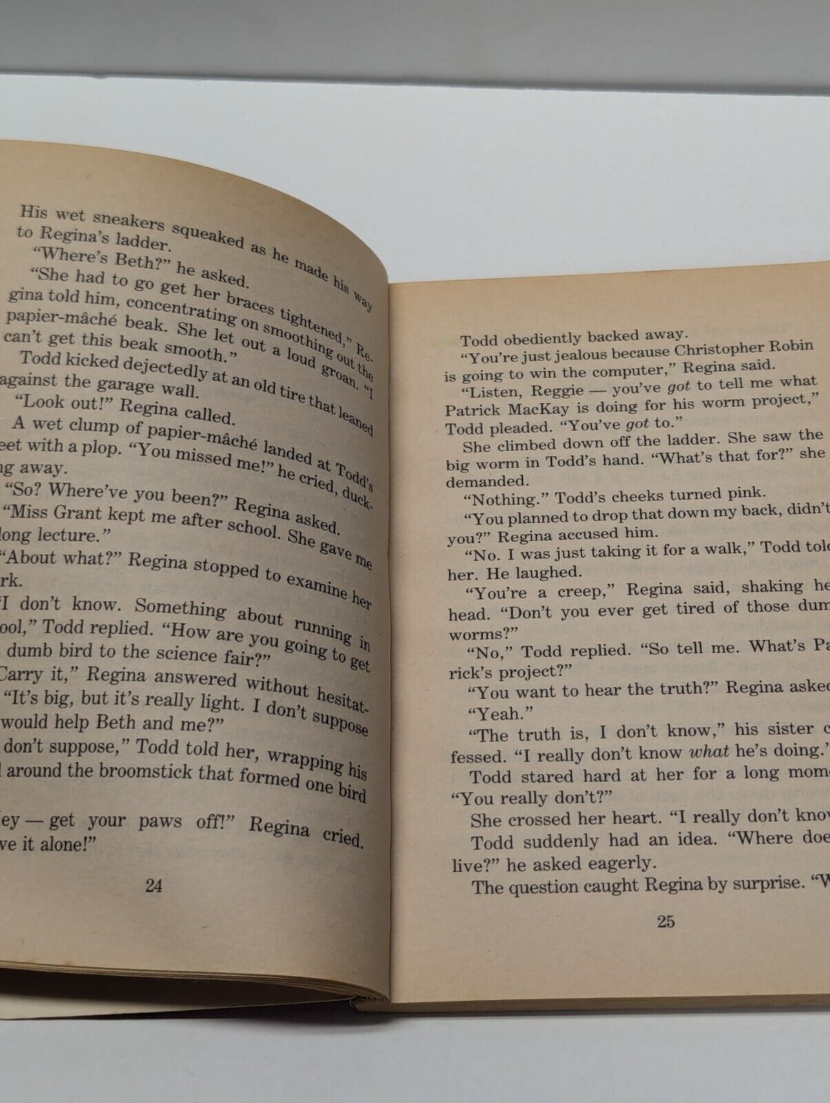 Go Eat Worms! by R. L. Stine (1994, Trade Paperback)