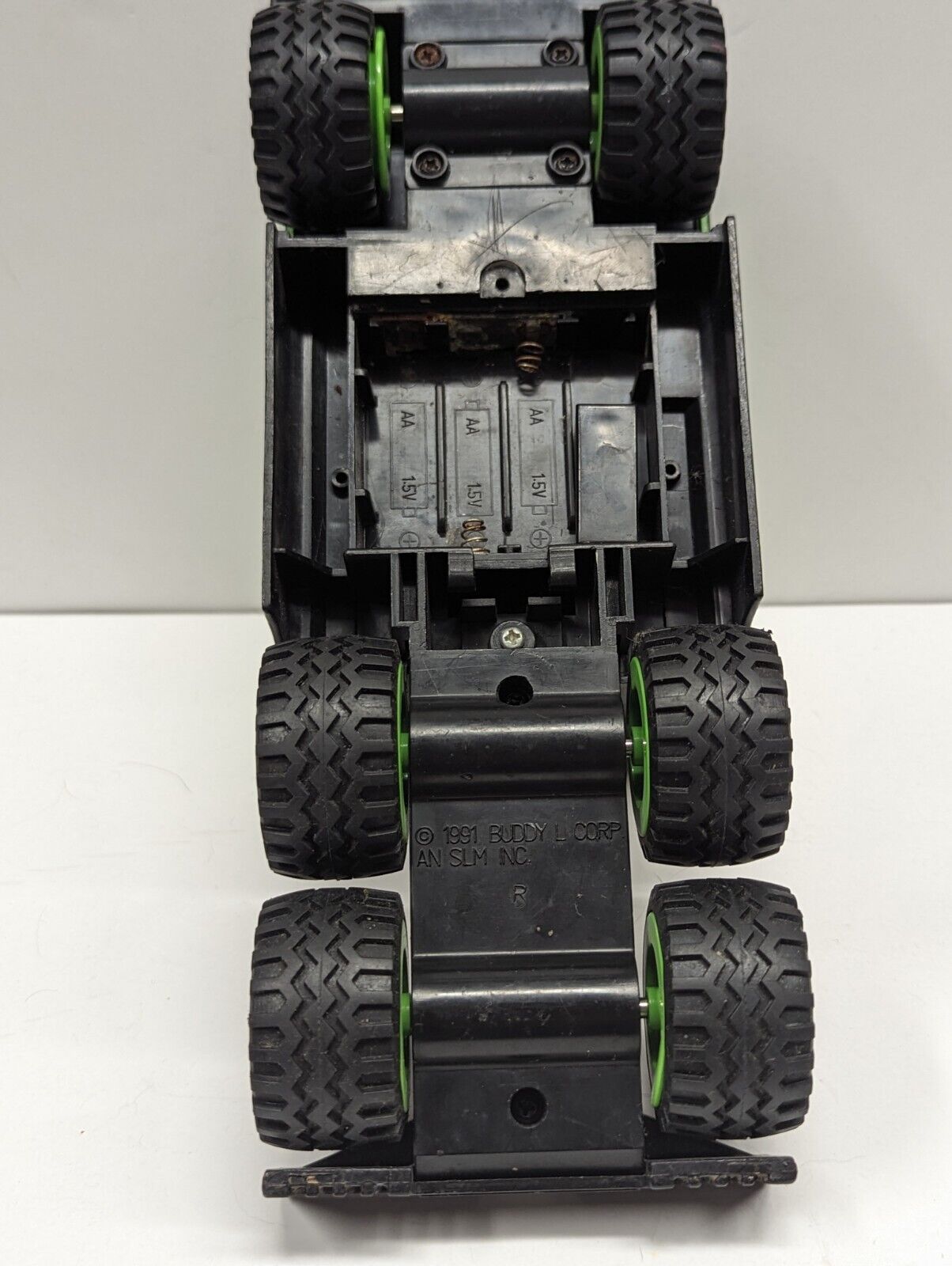 Buddy L IN XS Racing Mack Truck 93 - 1991 USED Missing battery Door.