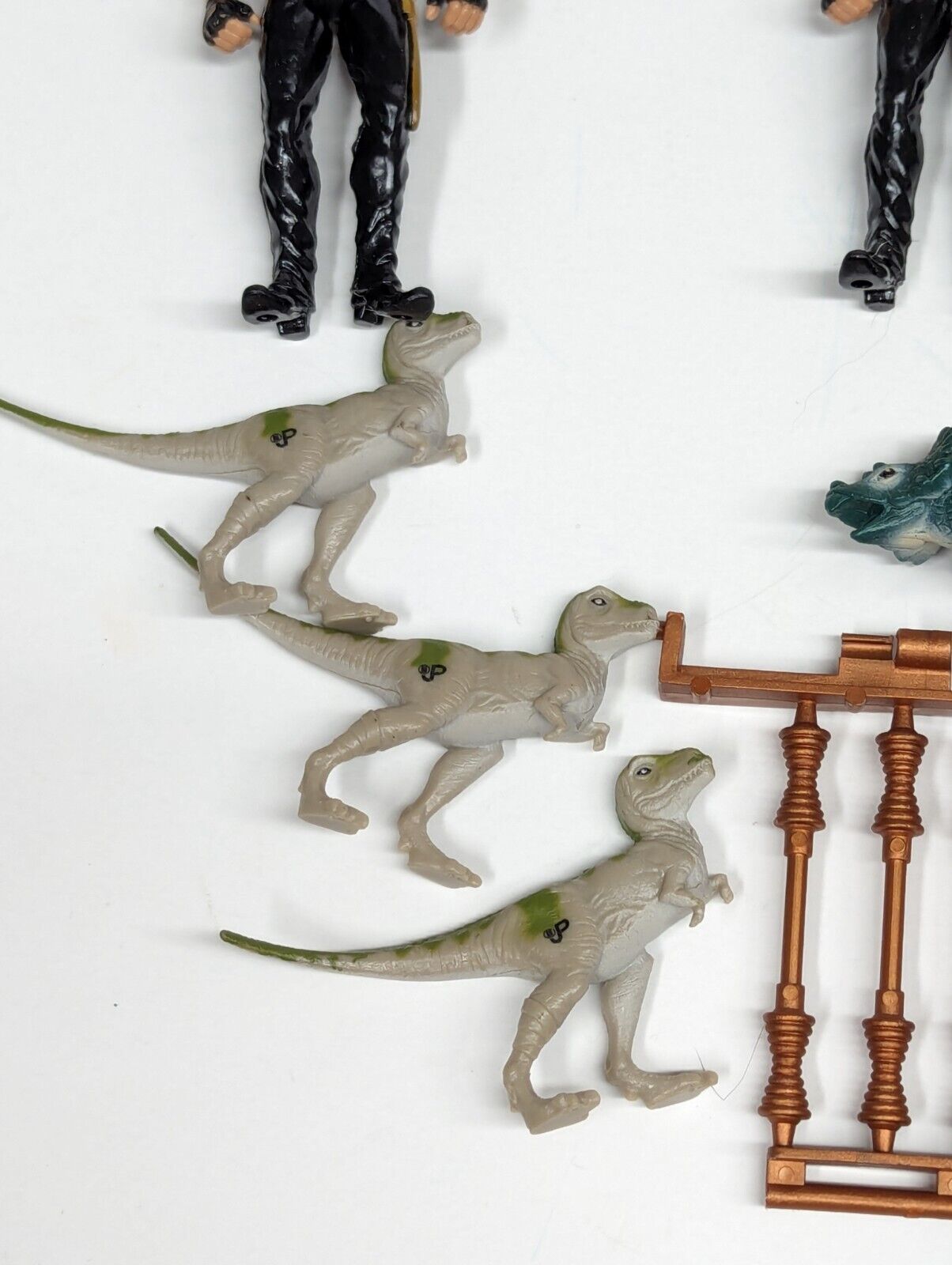 Vintage Lot of Jurassic Park Figures & ACCESSORIES