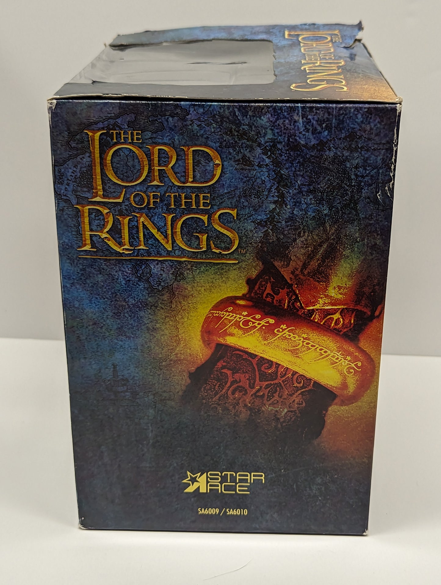 Defo-Real Nazgul Deluxe Figure Sealed- Box Damaged 1C