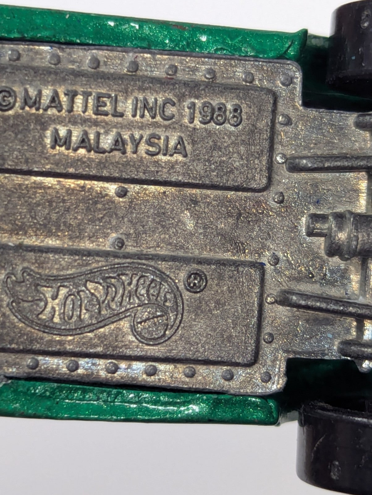 Hot Wheels 1988 Volkswagen Beetle Bug VW Metallic Green Ka Splat Thwaack Swat