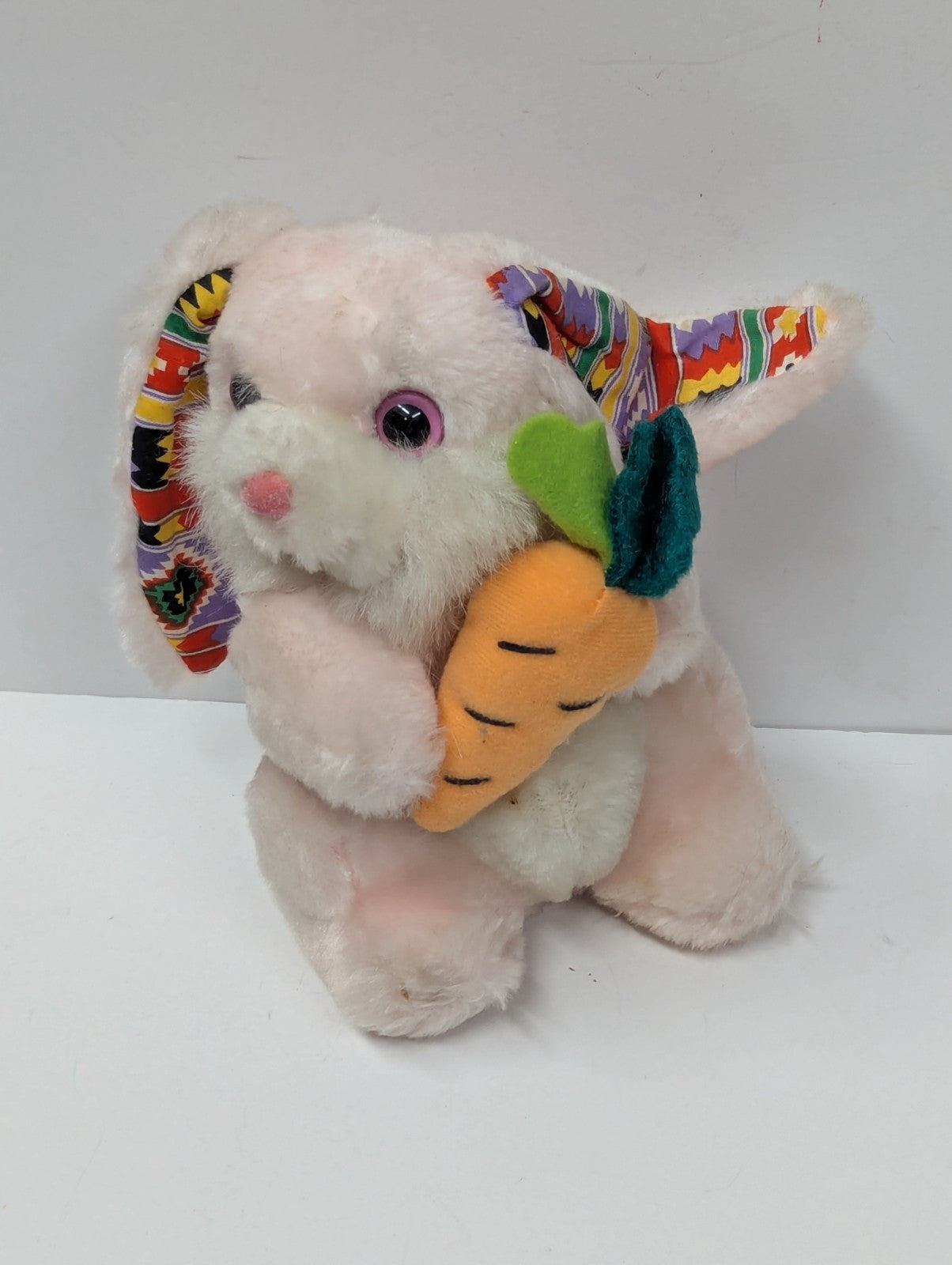 Cuddle Wit Bunny Rabbit Easter holding Carrot VTG 7" Lovely Toys