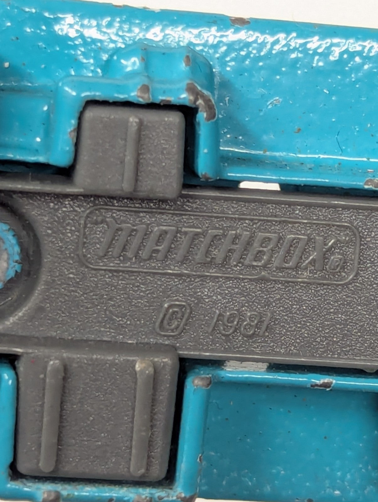 1981 Matchbox Volvo Flatbed Truck Diecast Collectible Toy Car Blue 1:90