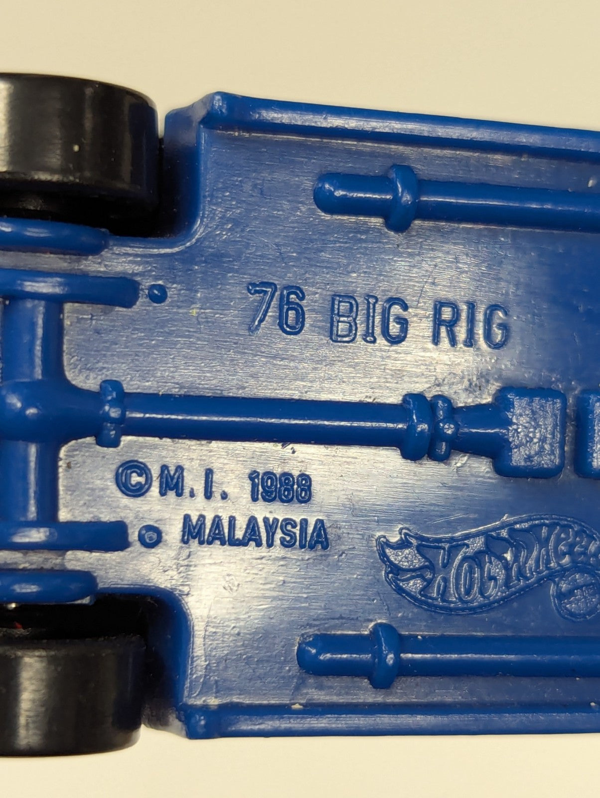 1988 HOT WHEELS '76 ACTION NEWS BIG RIG