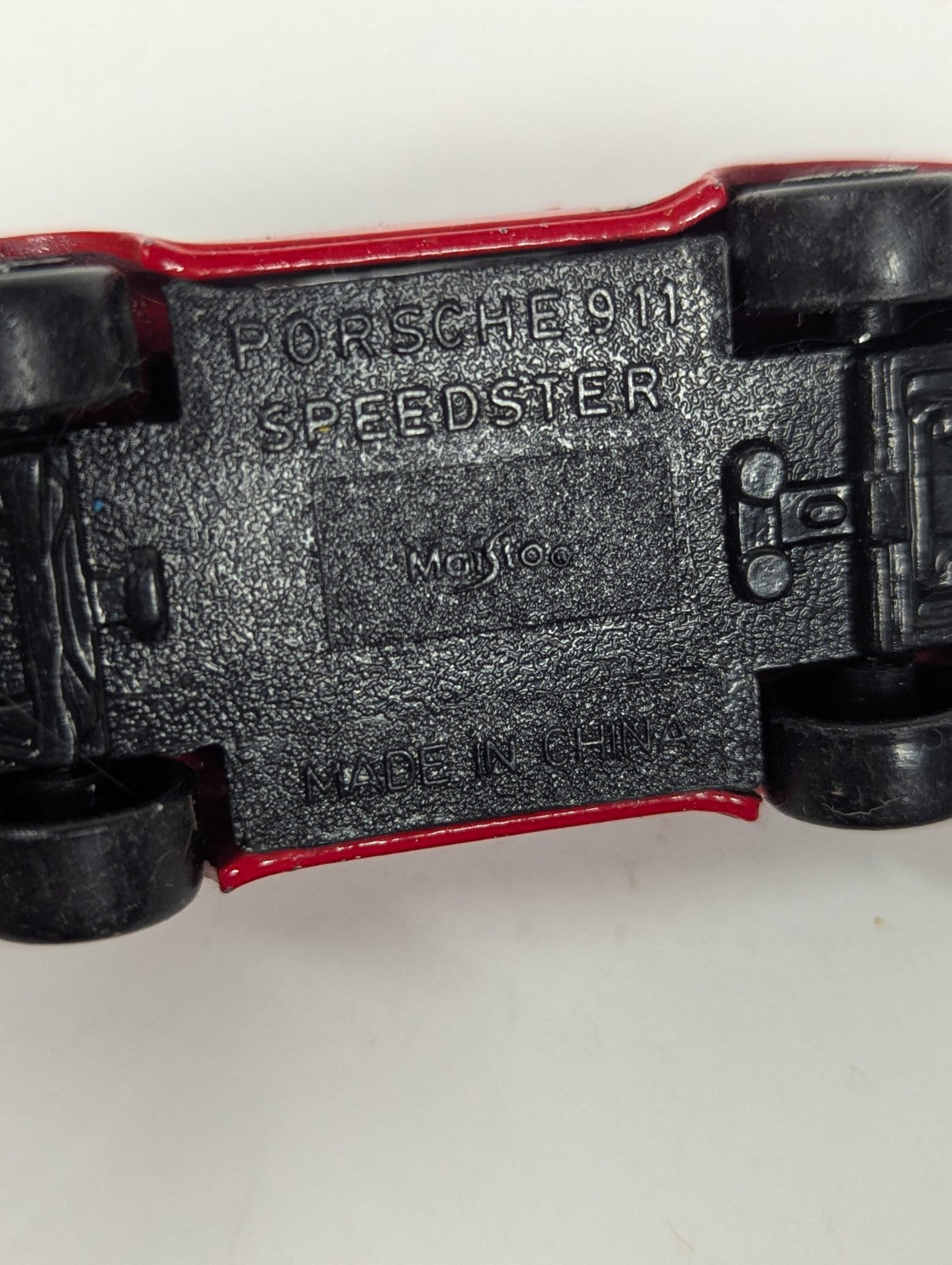 1989 PORSCHE 911 SPEEDSTER RED 1:64 Maisto