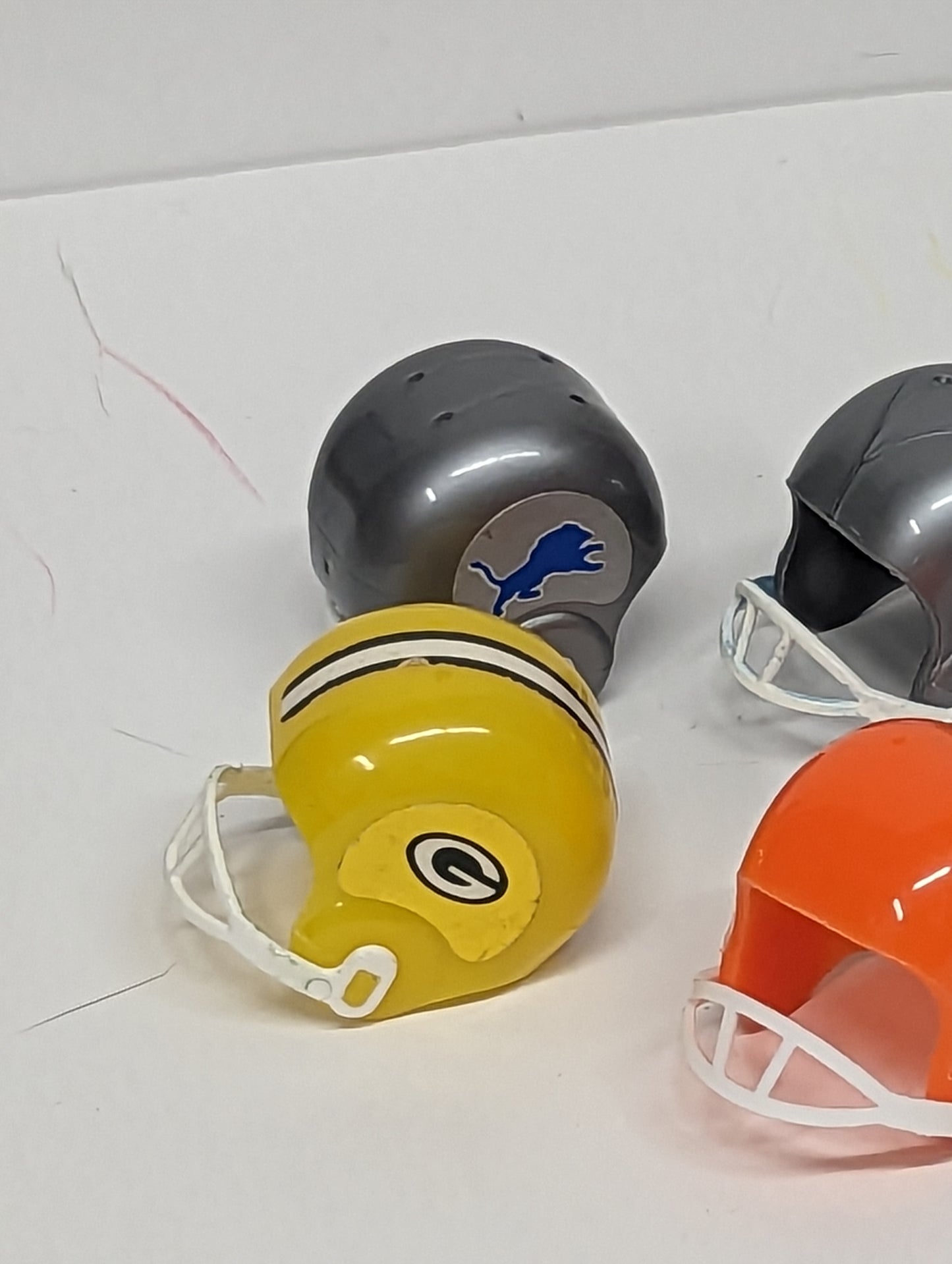 8 Vintage Mini Football Helmet Vending Machine Loose As is 1A