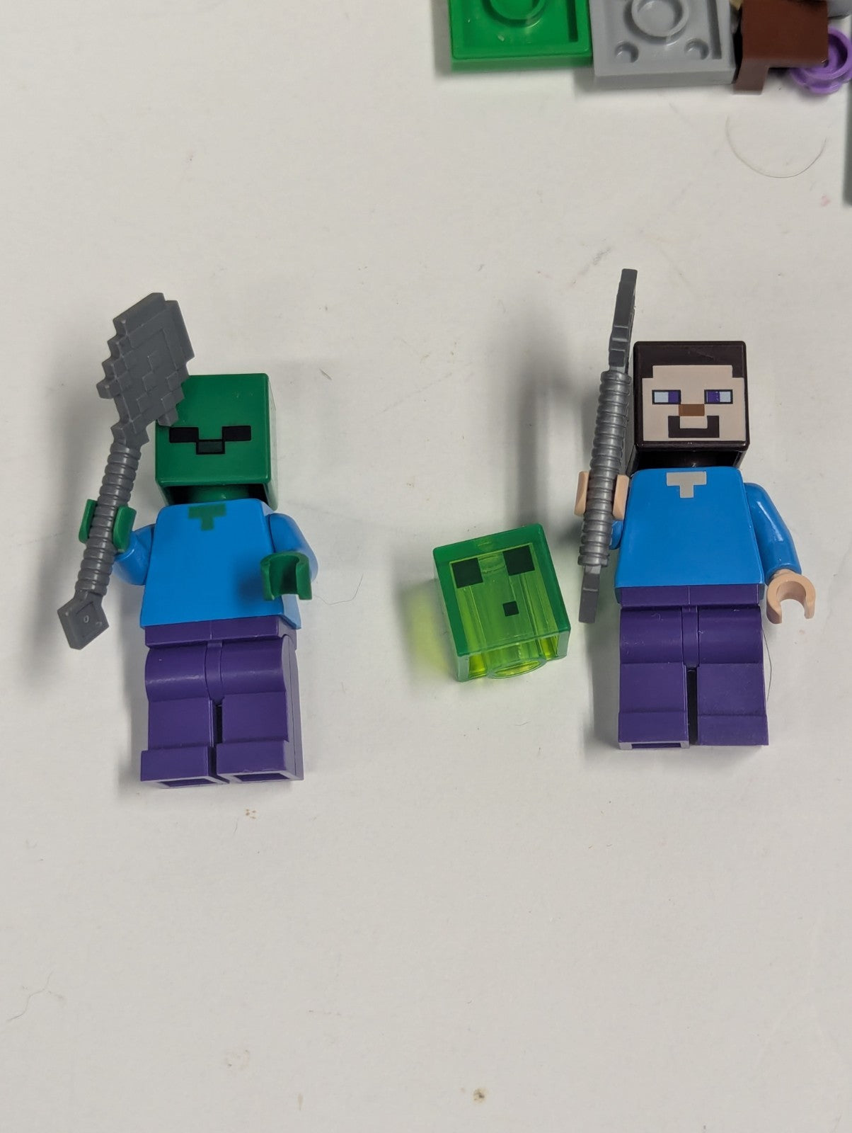 LEGO Minecraft: "The ""Abandoned"" Mine" (21166) Incomplete 