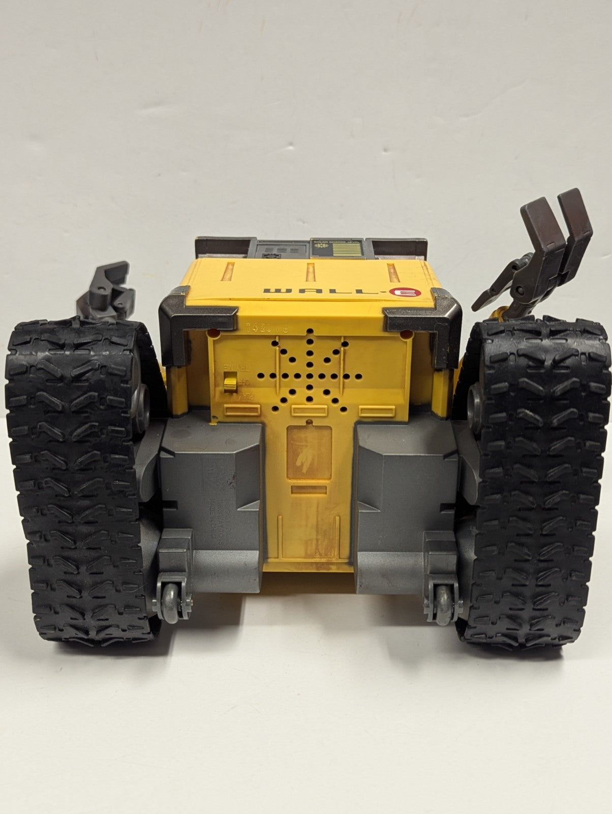 Disney Pixar's Walle U Command Robot Thinkway Toys 9" with REMOTE