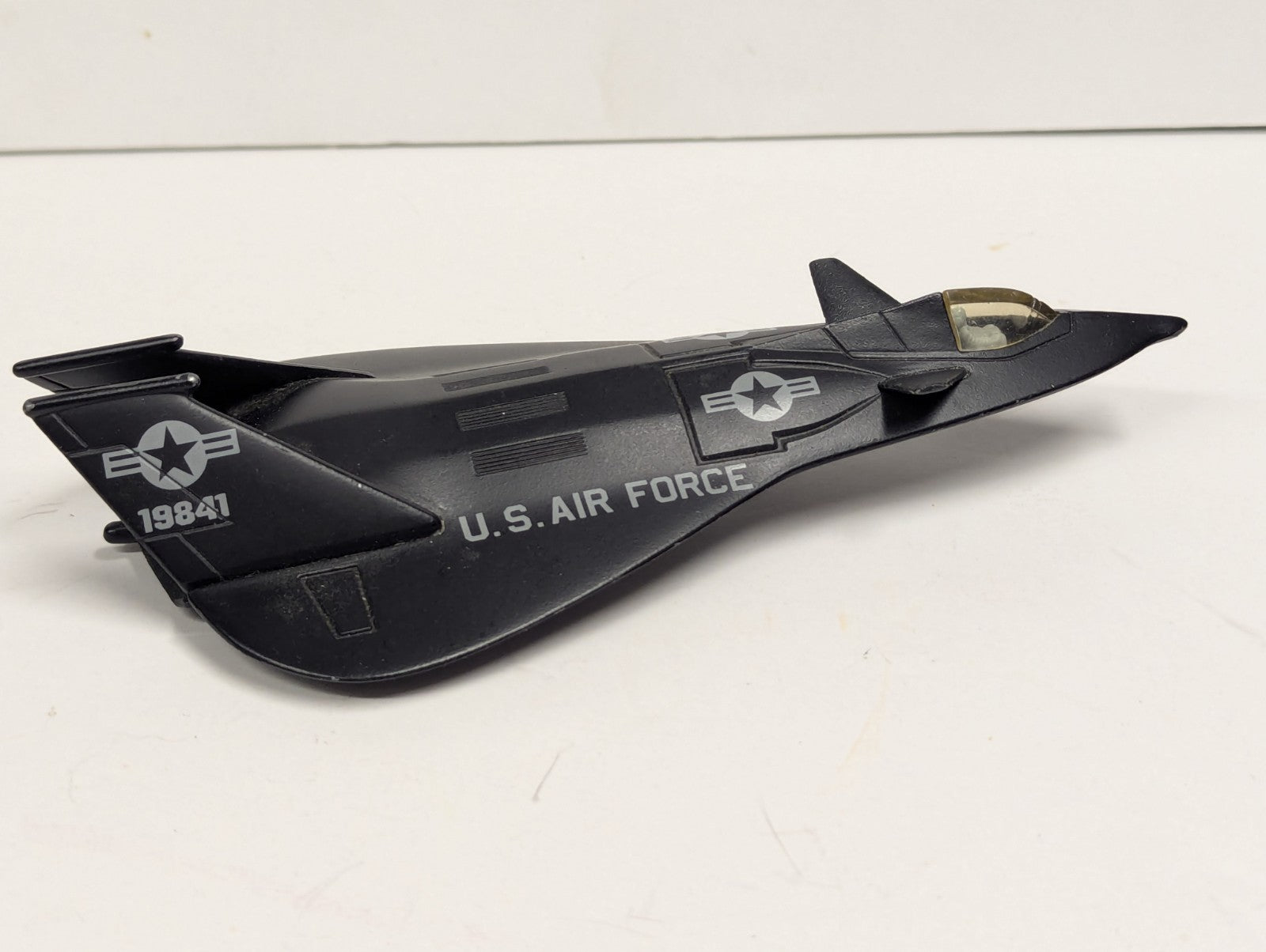 ERTL F-19 Stealth Bomber U.S. Air Force 19841 Diecast Toys