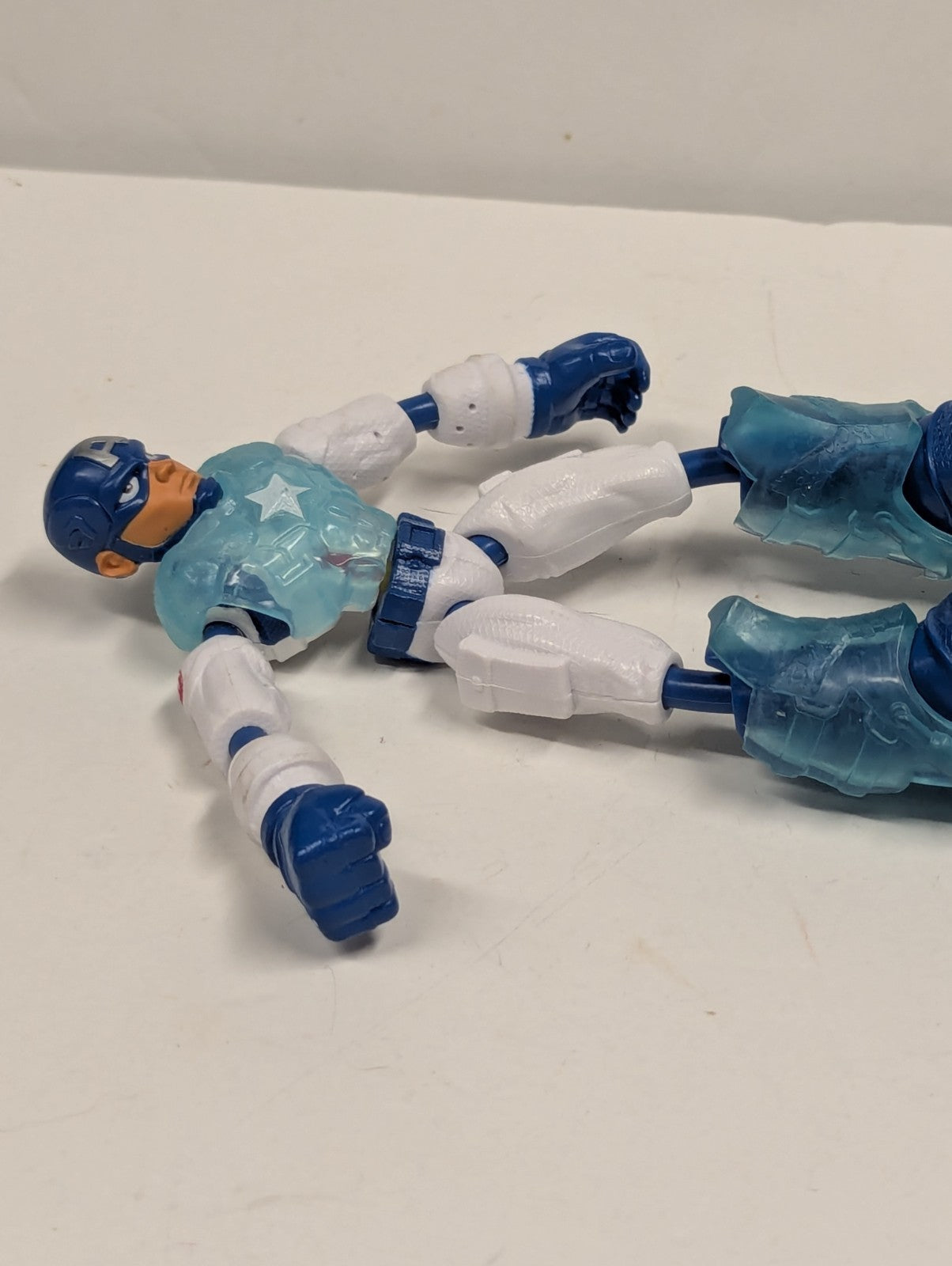 Marvel Avengers 6 inch CAPTAIN AMERICA Bendy Bend and Flex Ice Mission