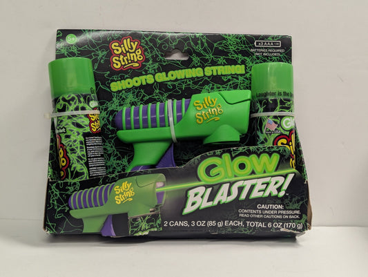 SILLY STRING  GLOW BLASTER PACK NEW IN BOX 2 CANS