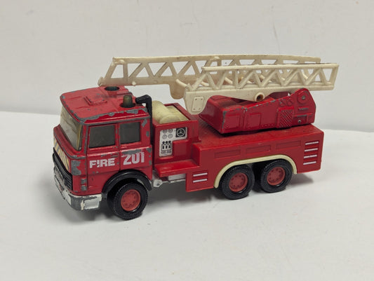 1988 MATCHBOX SUPER KINGS FIRE TRUCK 201 - LADDER RESCUE - Broken Ladder See Pic