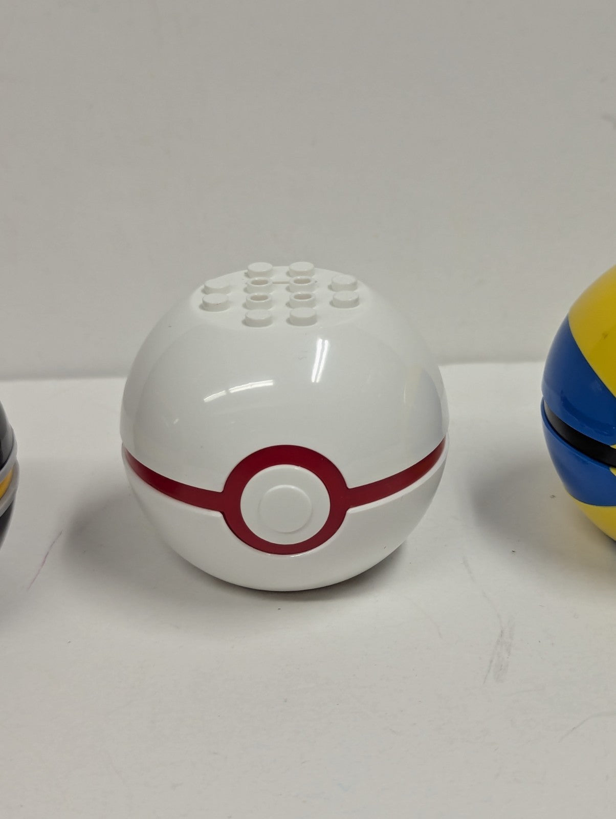 Mega Construx Pokemon 2'' Poke Ball Luxury Ball, Premiere Ball & Quick Ball Lot
