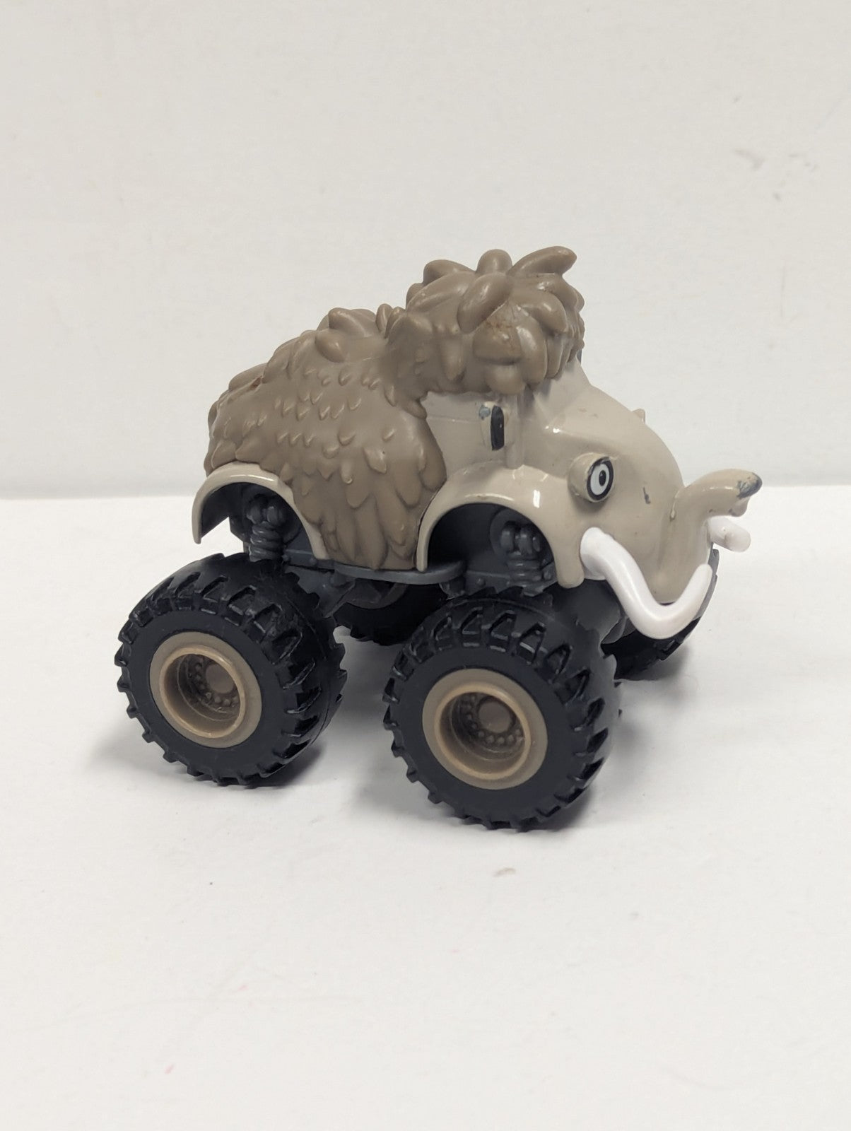 2014 Blaze And The Monster Machines Woolly Mammoth Diecast Truck Loose