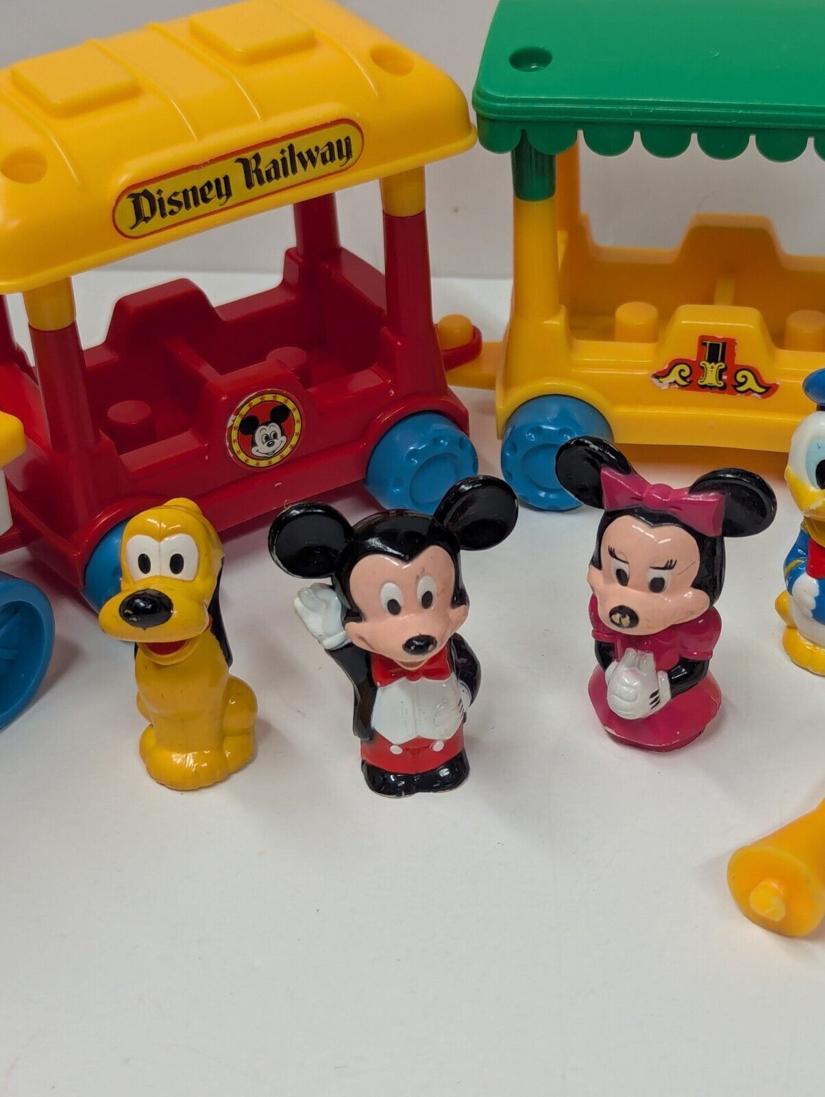 Vintage - 1986 Disneyland Toy Train Set- Train Cars-Figures- Tour Bus