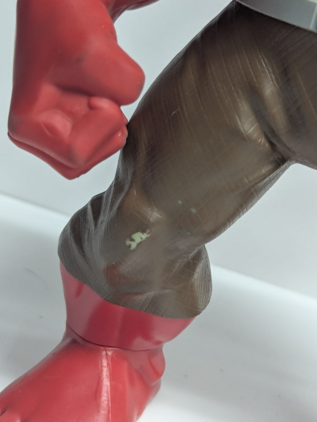 2013 Hasbro Marvel Avengers Shake 'N Smash Red Hulk Figure
