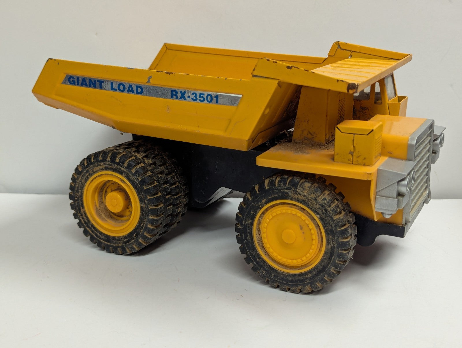 Vintage Kai Yip pressed steel KY Giant Load GL-190 Mining Dump Truck USED