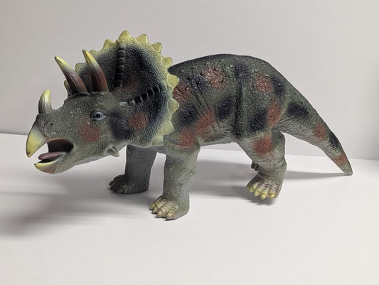 Toys R Us Maidenhead TRICERATOPS Dinosaur Toy Large Rubber Action Figure 17"