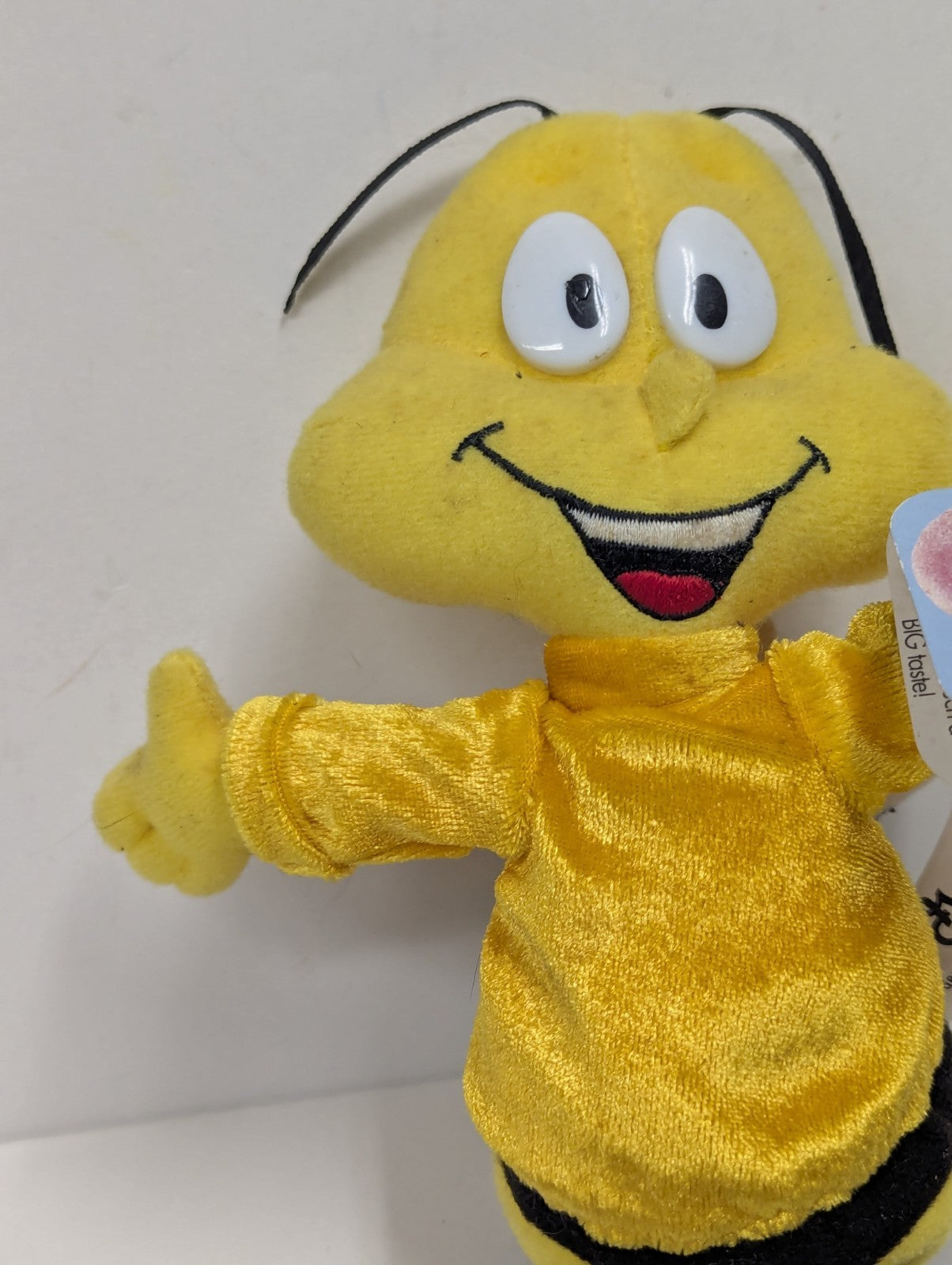 1998 General Mills Breakfast Pals Beanie Plush Honey Nut Cheerios Bee with Tag