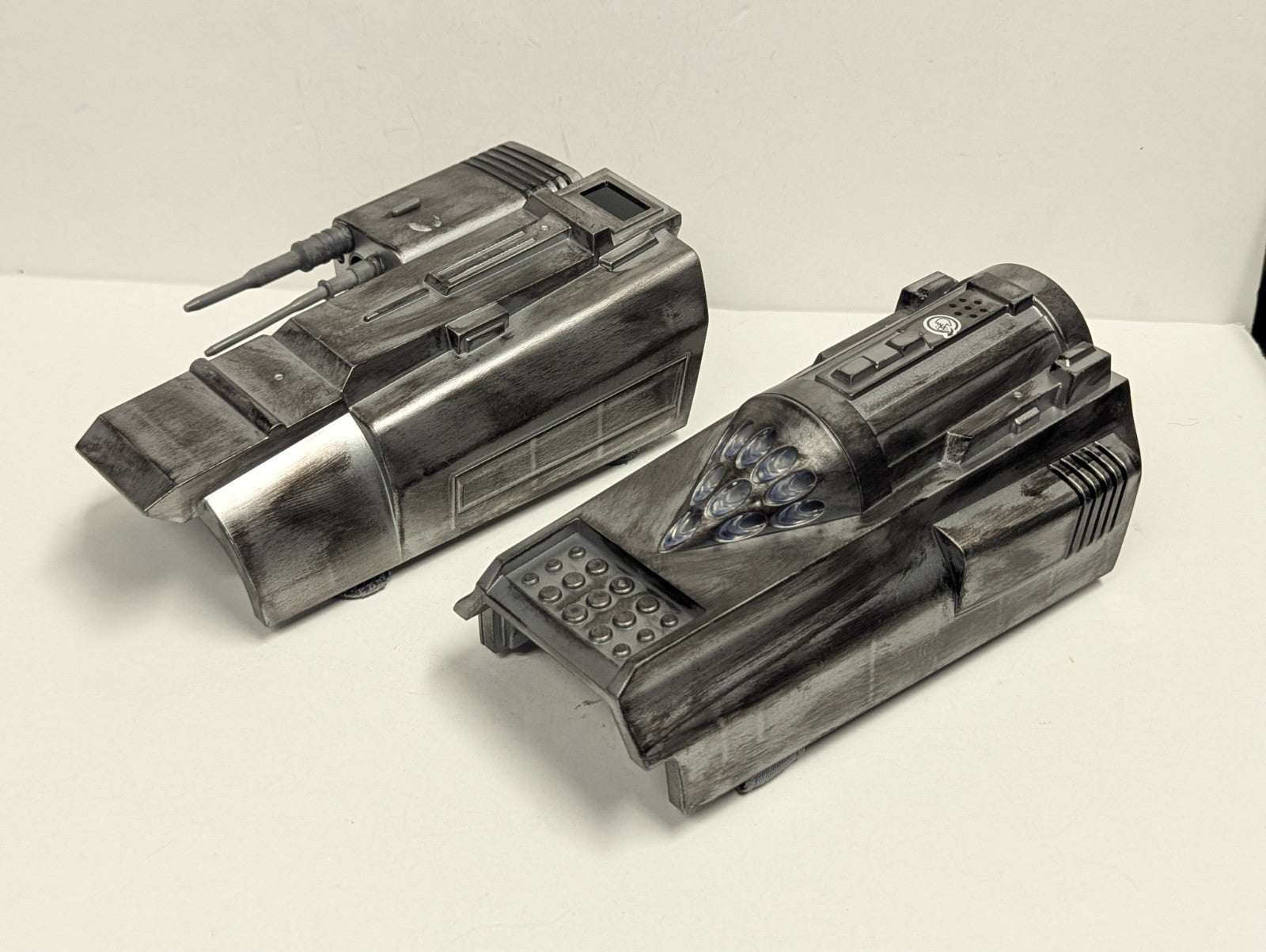 Disney Parks Star Wars: The Mandalorian Gauntlet Set Loose No Missles 