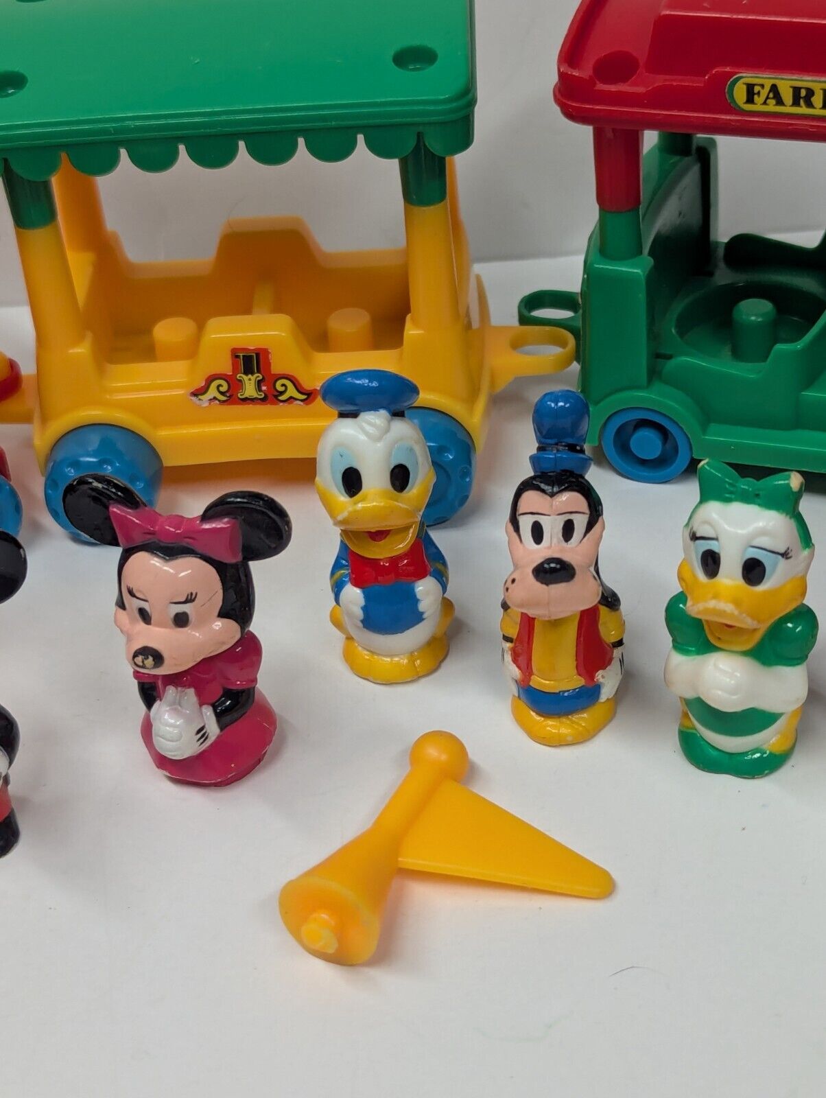 Vintage - 1986 Disneyland Toy Train Set- Train Cars-Figures- Tour Bus