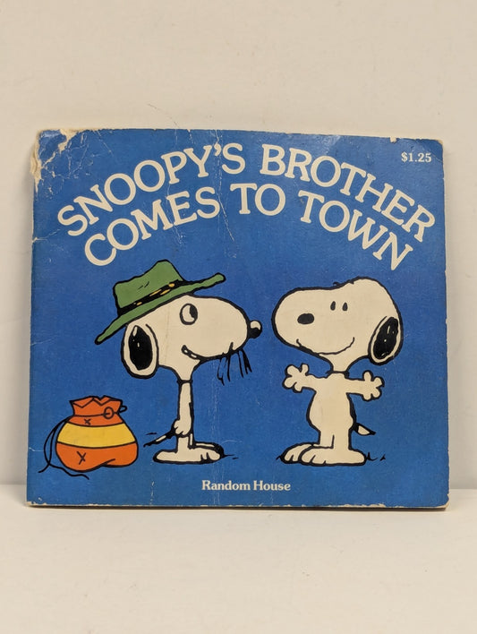 Snoopy's Brother Comes to Town - SoftcoverCharles M. Schulz