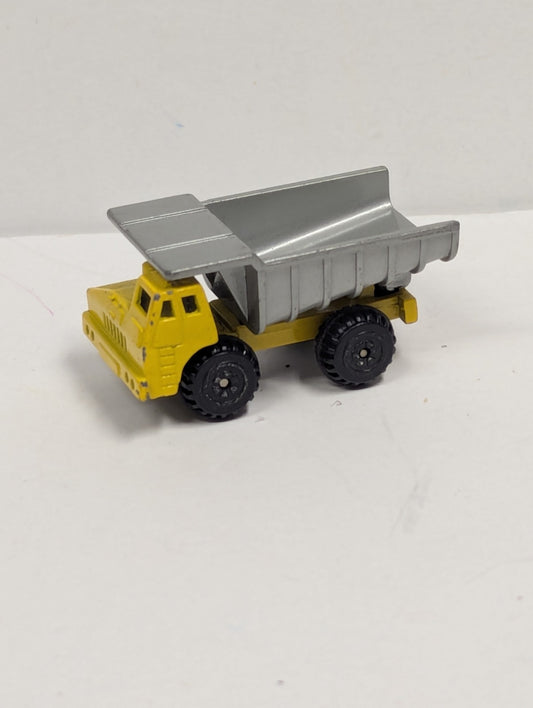 1997 1/64 Scale M.M.T.L Die Cast Dump Truck Toy 