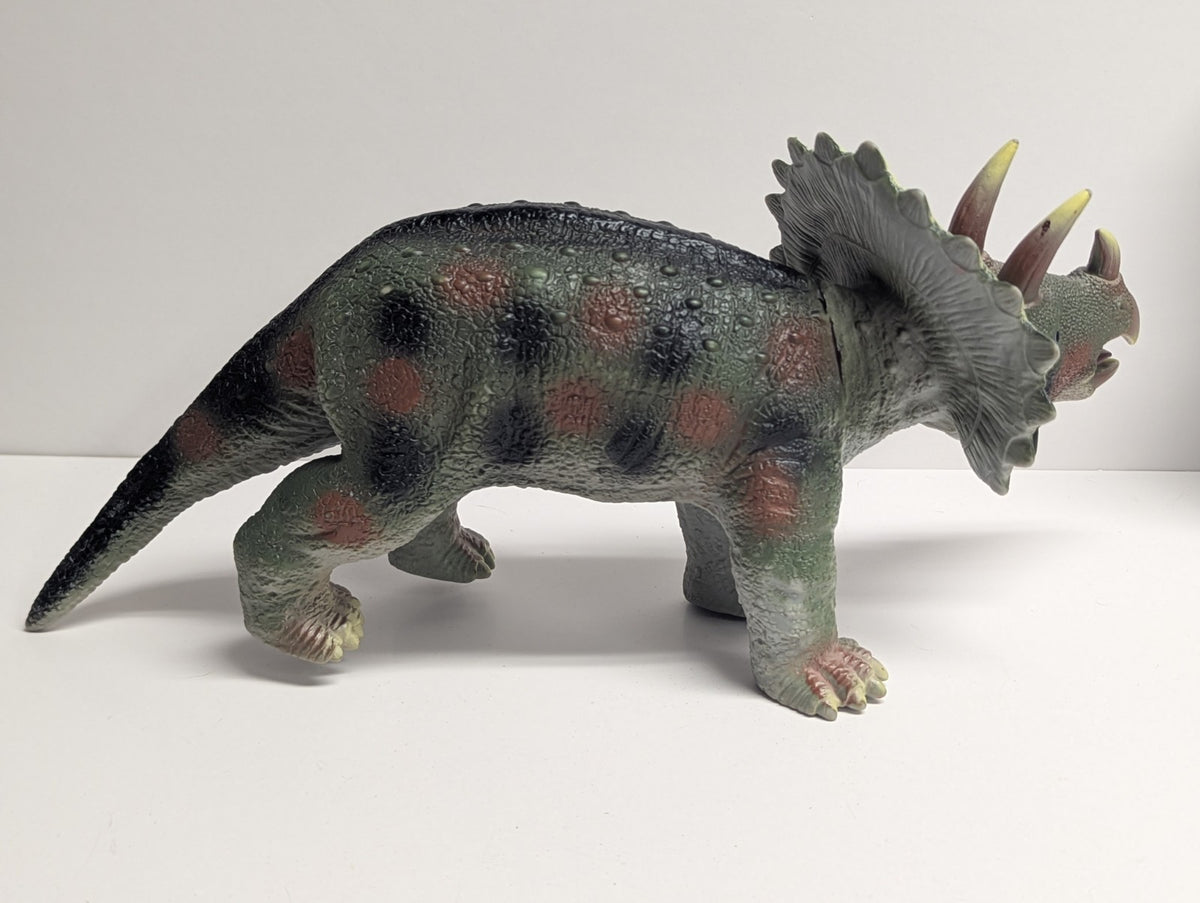Toys R Us Maidenhead TRICERATOPS Dinosaur Toy Large Rubber Action Figure 17"
