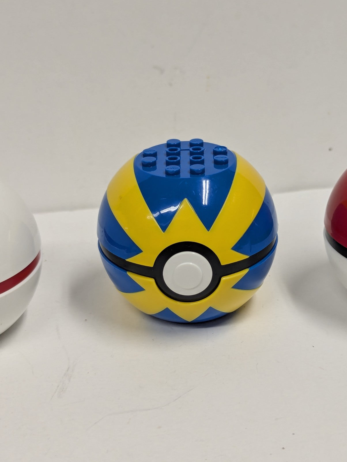 Mega Construx Pokemon 2'' Poke Ball Luxury Ball, Premiere Ball & Quick Ball Lot