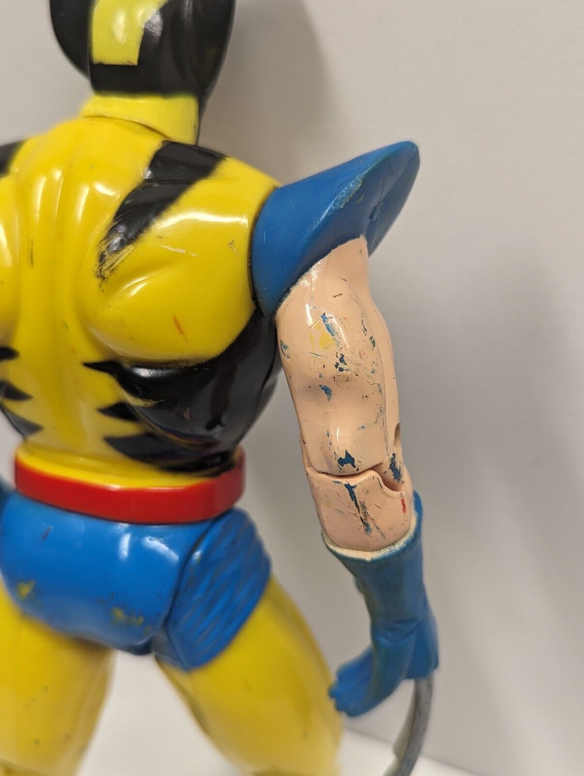  1993 Wolverine Action Figure 10" X-Men Marvel Toy Biz Yellow (Broken Claw)