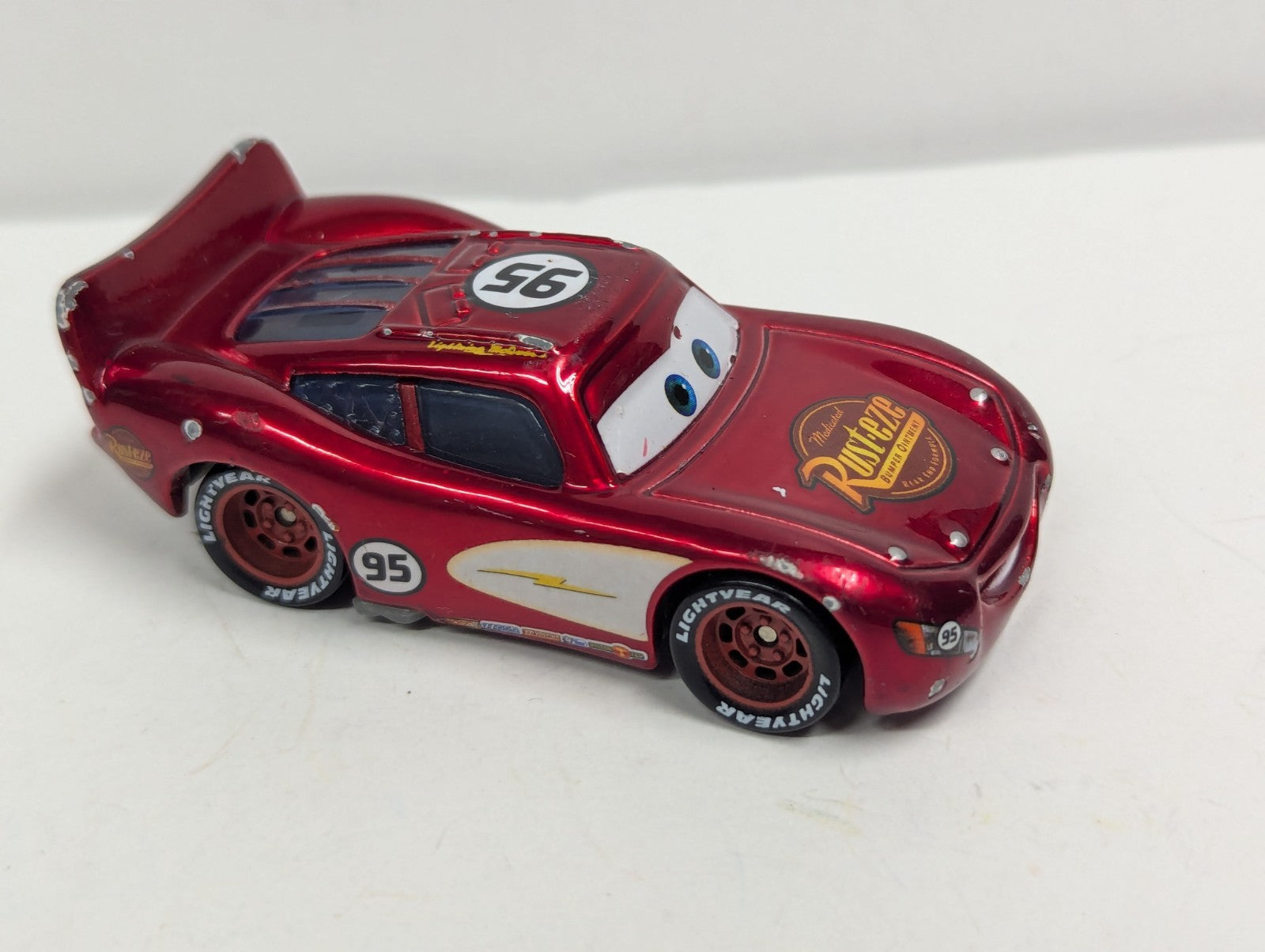 Disney Pixar Cars Metallic Res Lightning McQueen Diecast Car