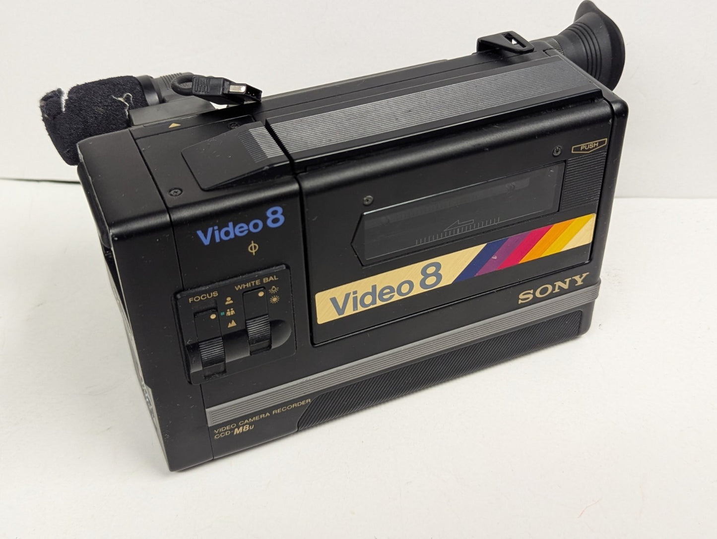 VINTAGE Sony CCD-M8u Video 8 Camera, Case & Extras UNTESTED