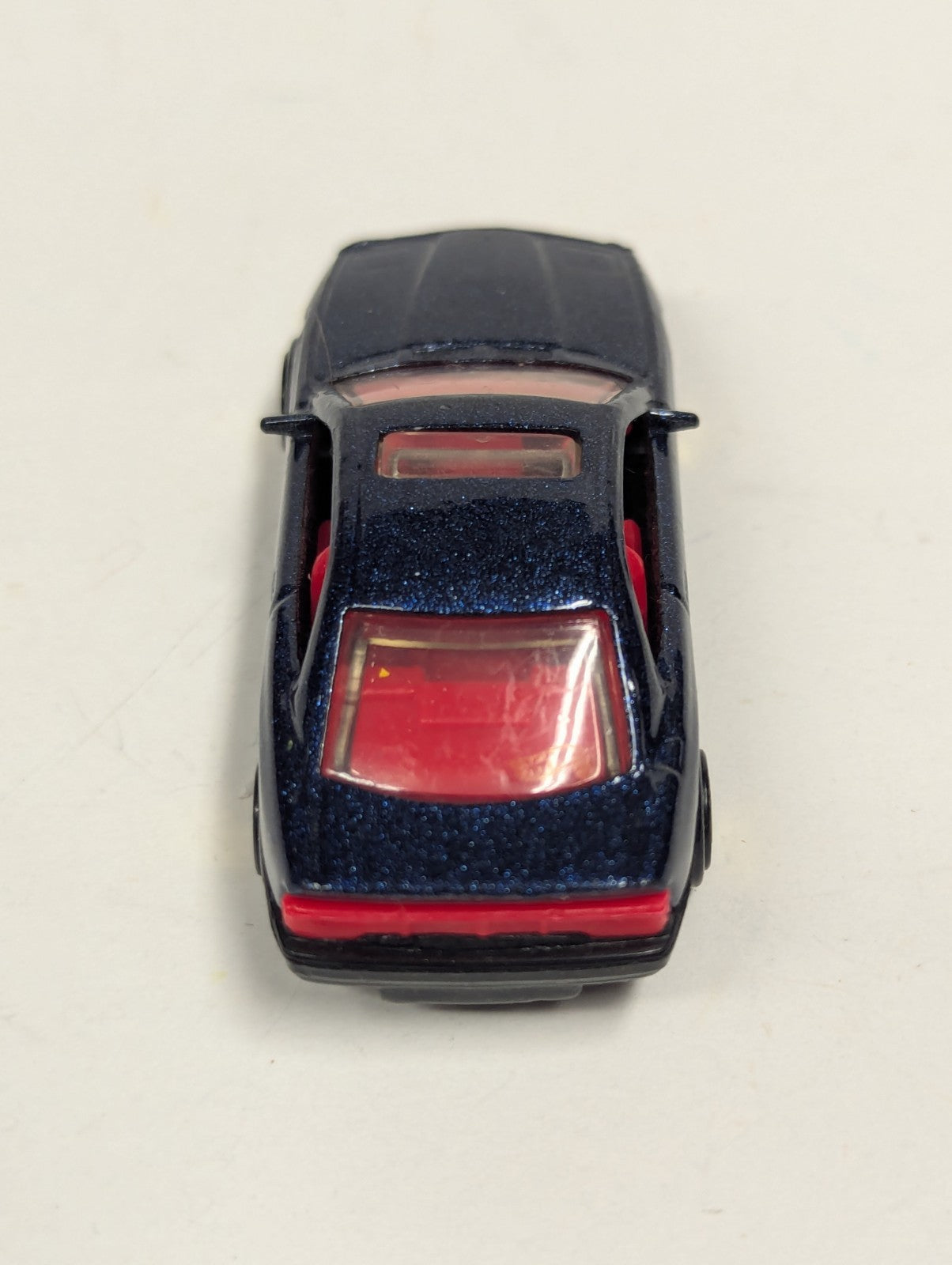1990 Hot Wheels BMW 850i Blue with Red Interior 