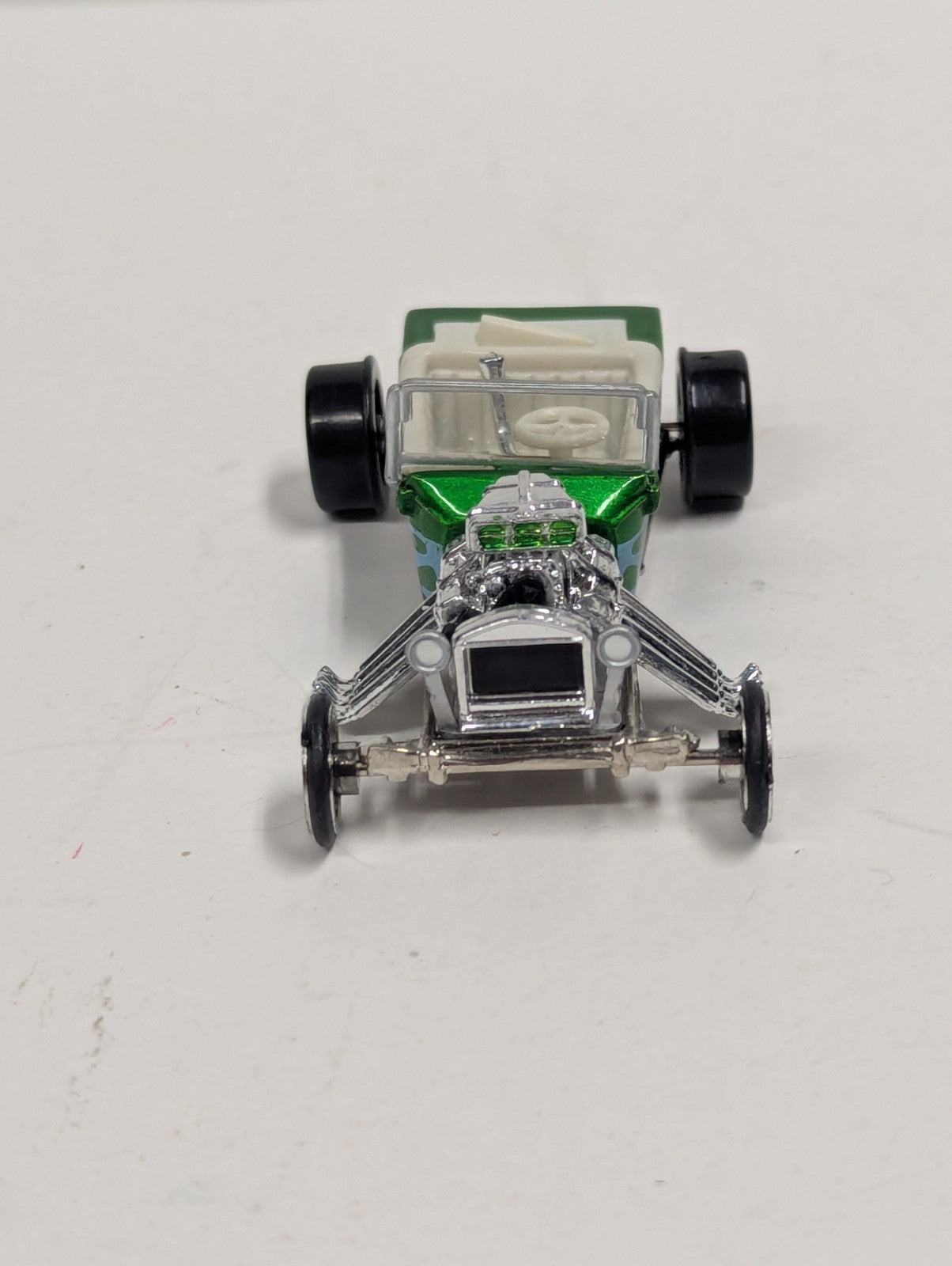 Johnny lightning 1923 23 Ford T-Bucket Collectible 1/64 Scale Diecast  Car