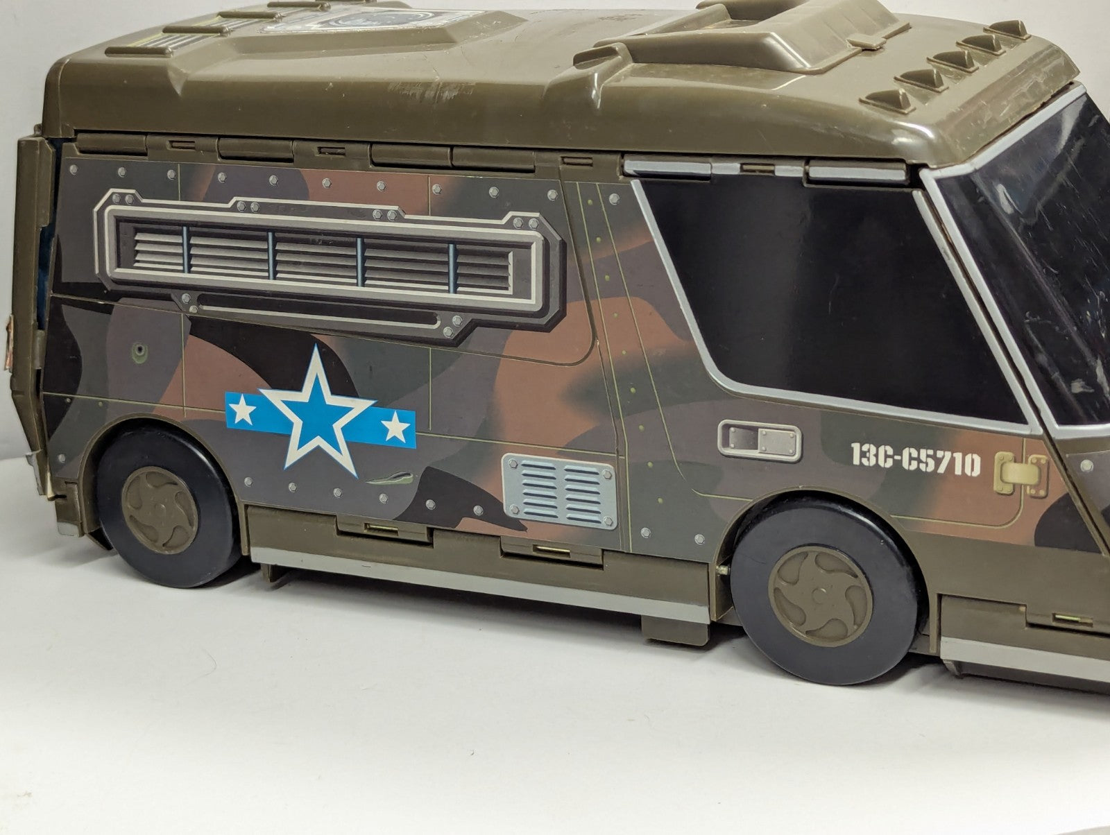 Vintage 1991 Micro Machines Camo Military Van Fold Out Playset 13C-C5710 Galoob
