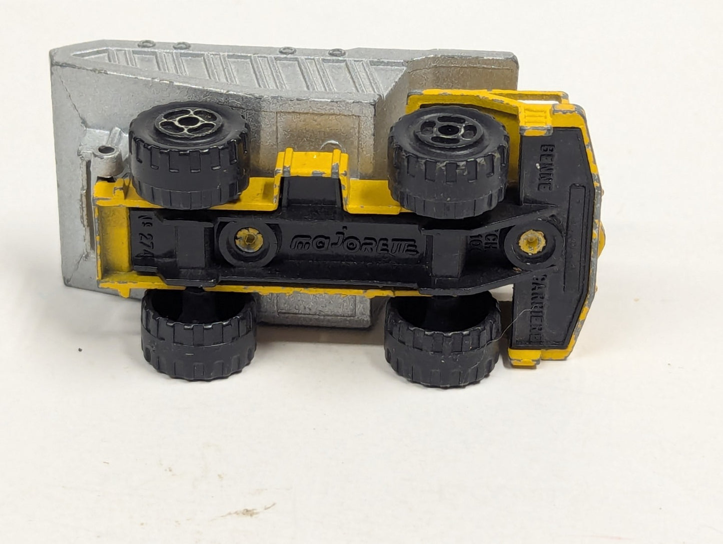Majorette No. 274 Benne Carriere Dump Truck Yellow & Silver  ECH 1/100 Die Cast