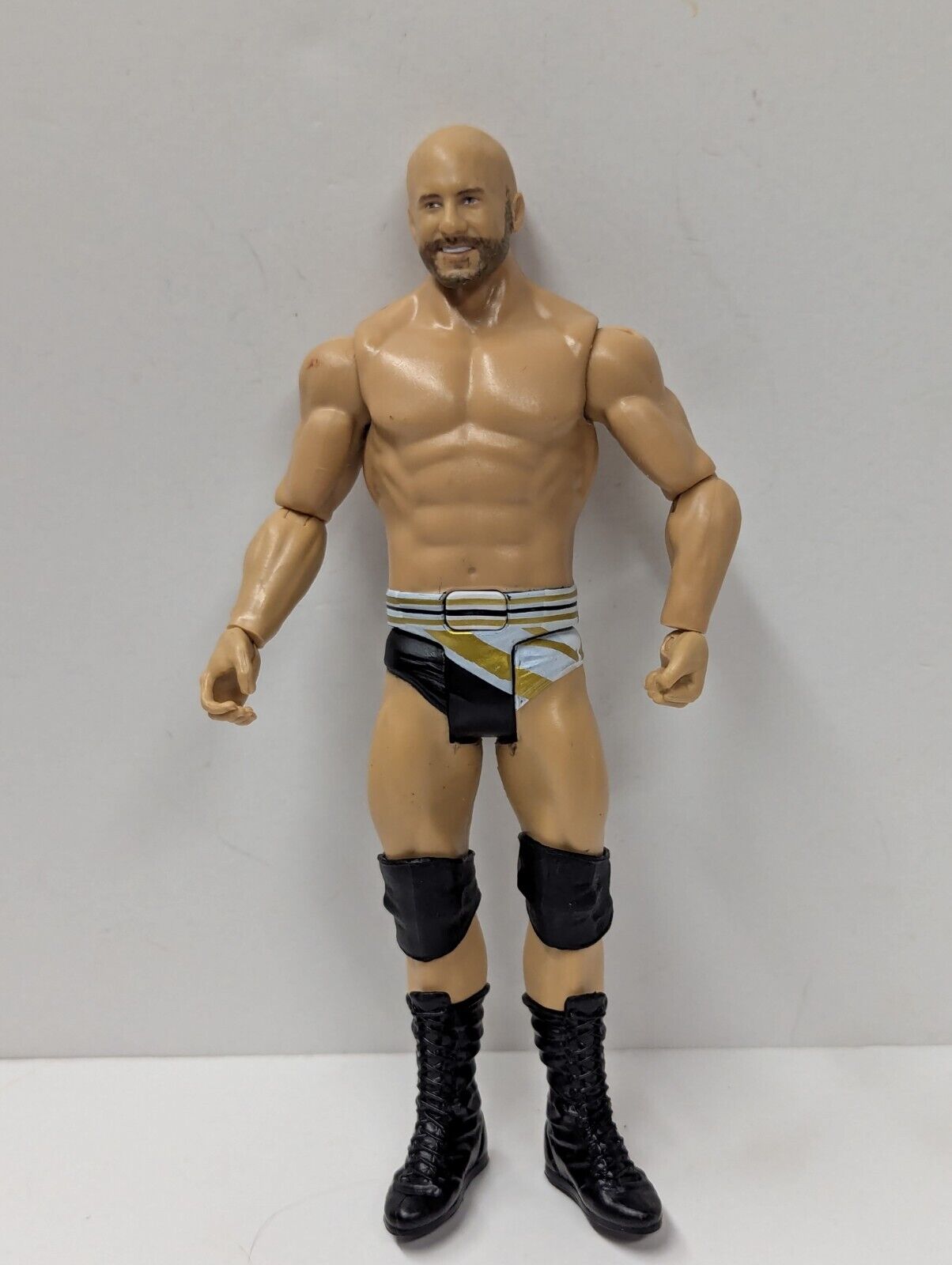 WWE Wrestling Talking Antonio Cesaro Action Figure (Sound Slammer)