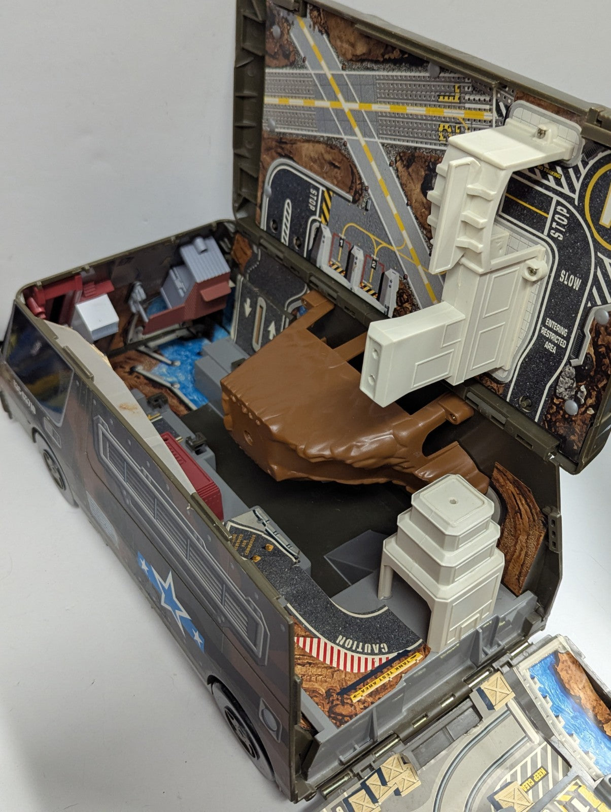Vintage 1991 Micro Machines Camo Military Van Fold Out Playset 13C-C5710 Galoob