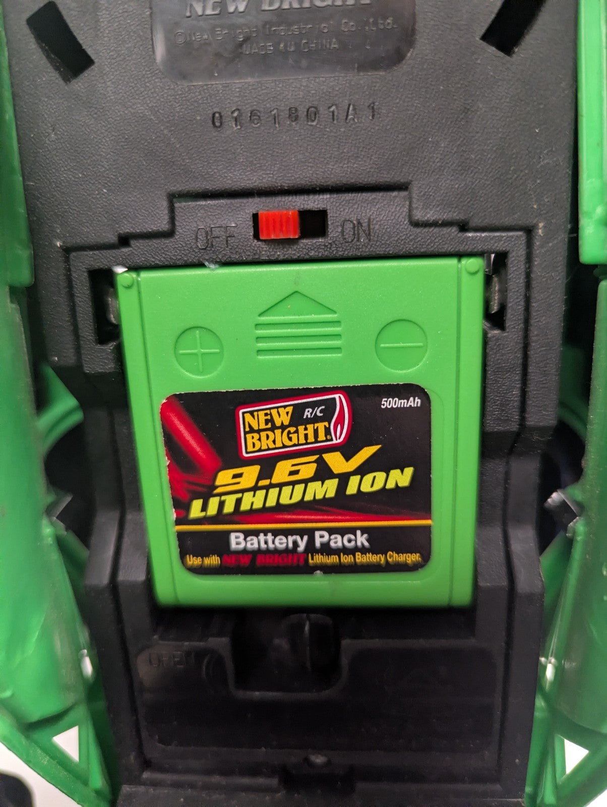 RARE New Bright 1:10 RC 9.6V Monster Jam Grave Digger Truck No remote Crawler