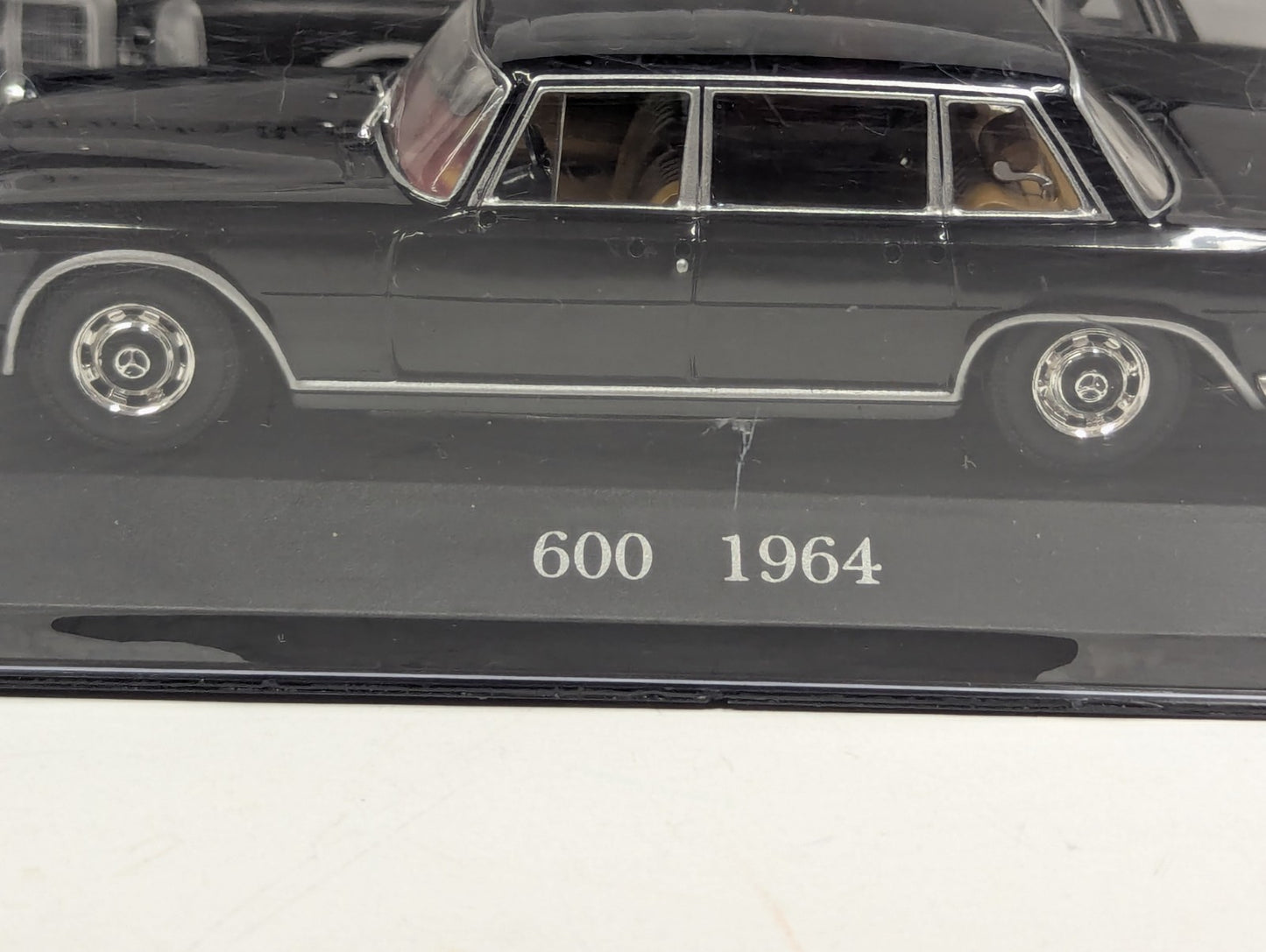 1/43 Scale Mercedes-Benz 600 Metal Diecast Car Model Classic Car