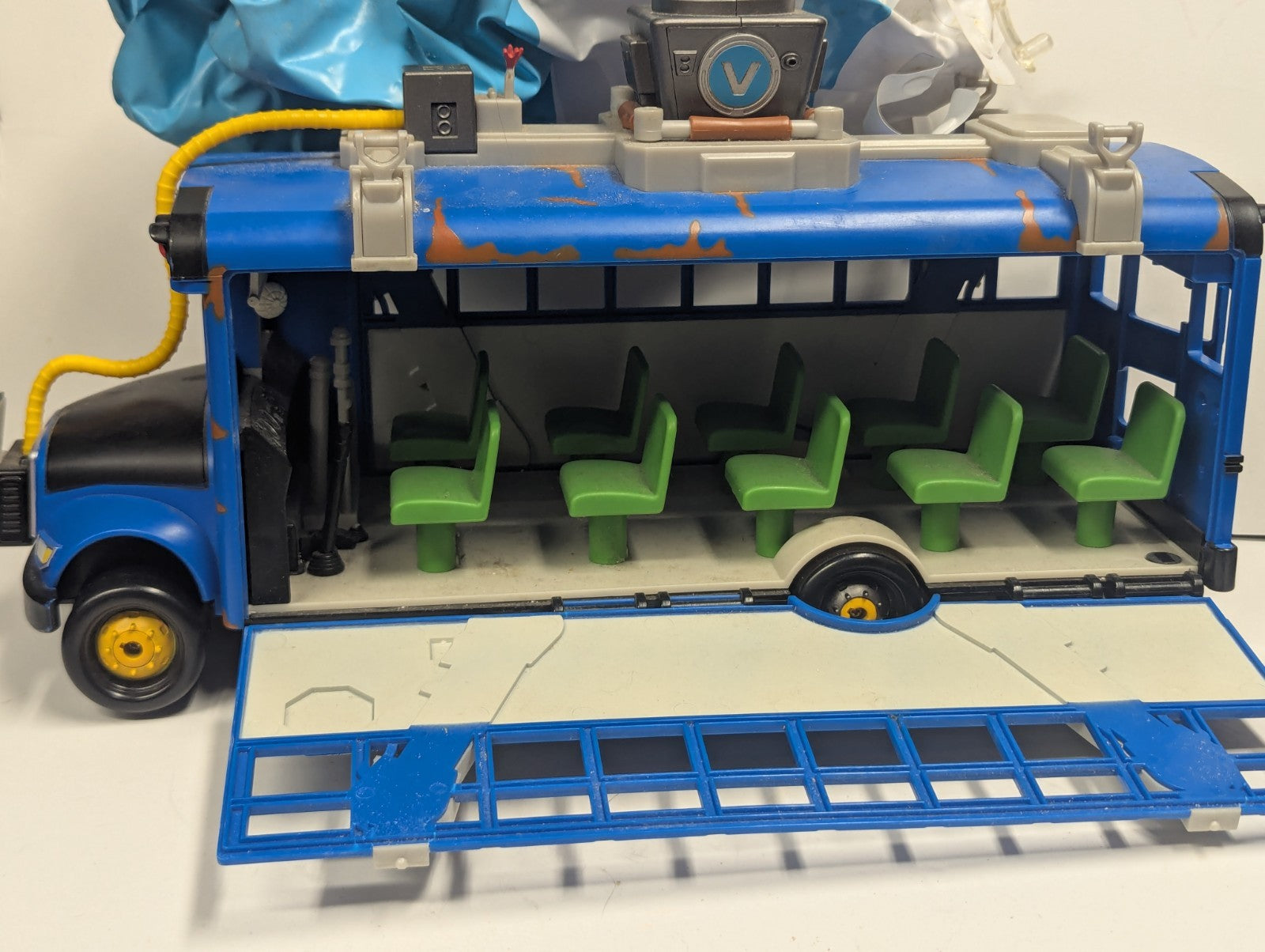 2020 Battle Bus 14" Deluxe  Jazwares with Ballon & Lights TESTED & WORKING