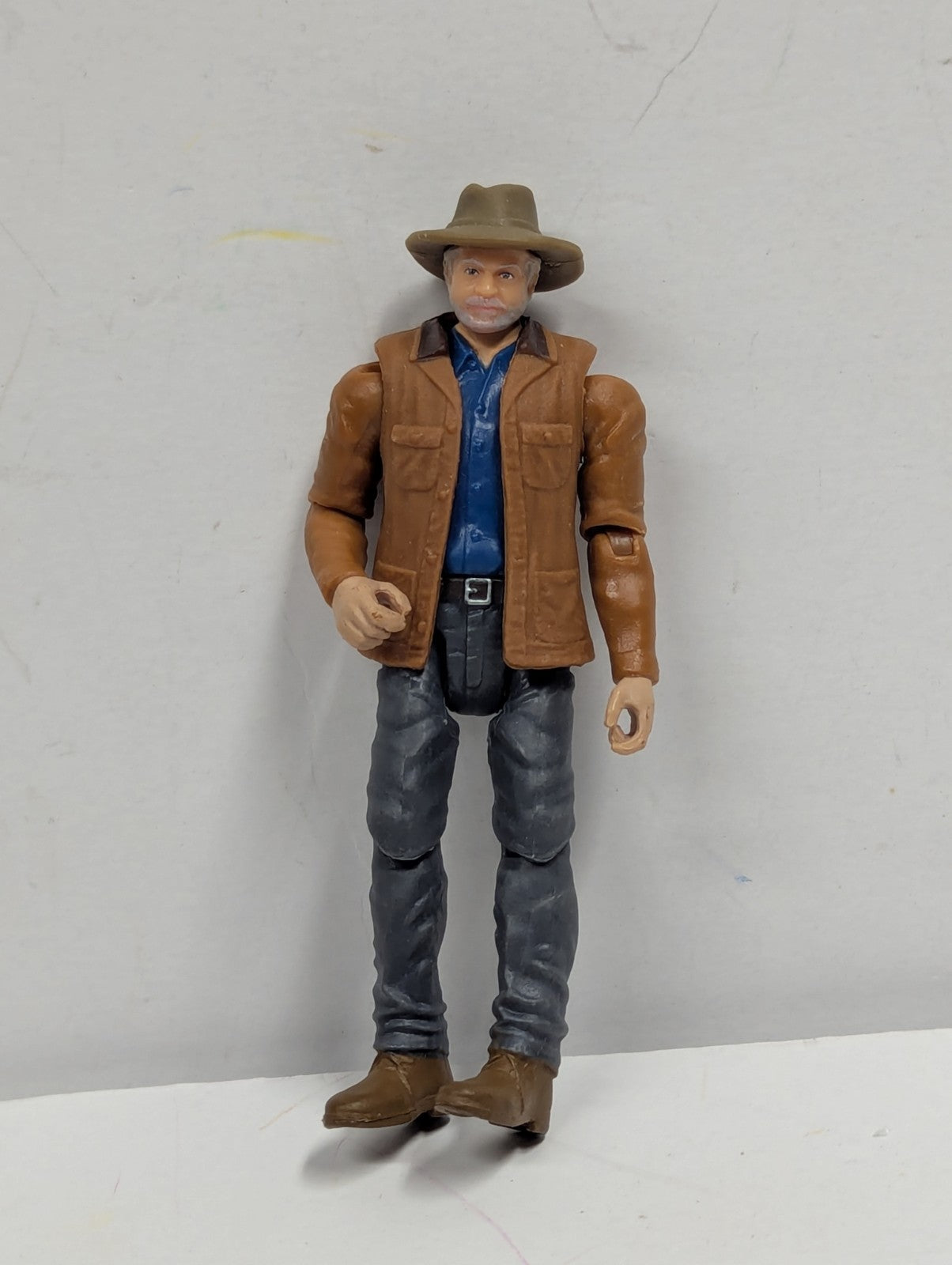 Jurassic World Dominion 3.75" Dr. Alan Grant Action Figure Loose