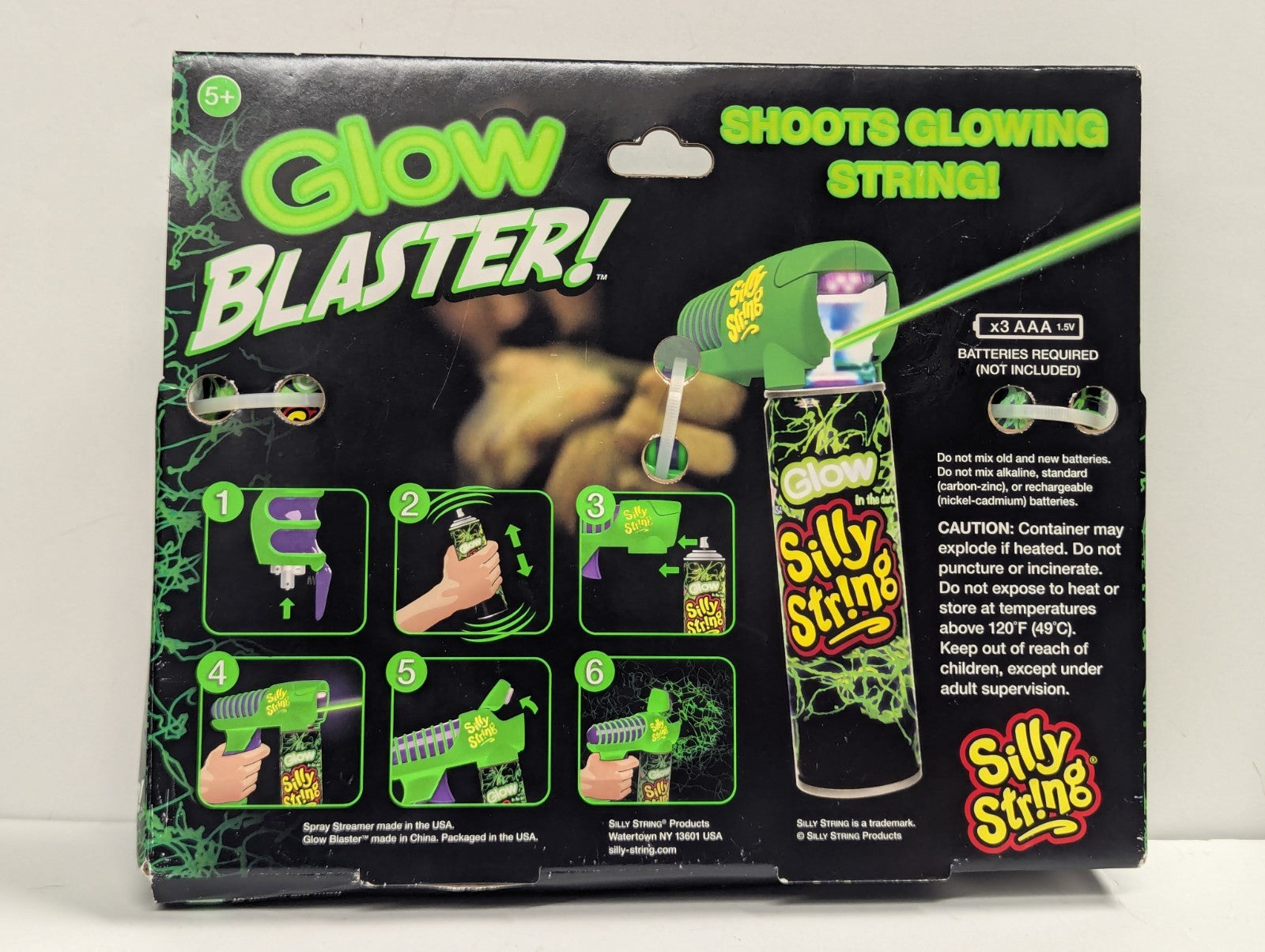 SILLY STRING  GLOW BLASTER PACK NEW IN BOX 2 CANS