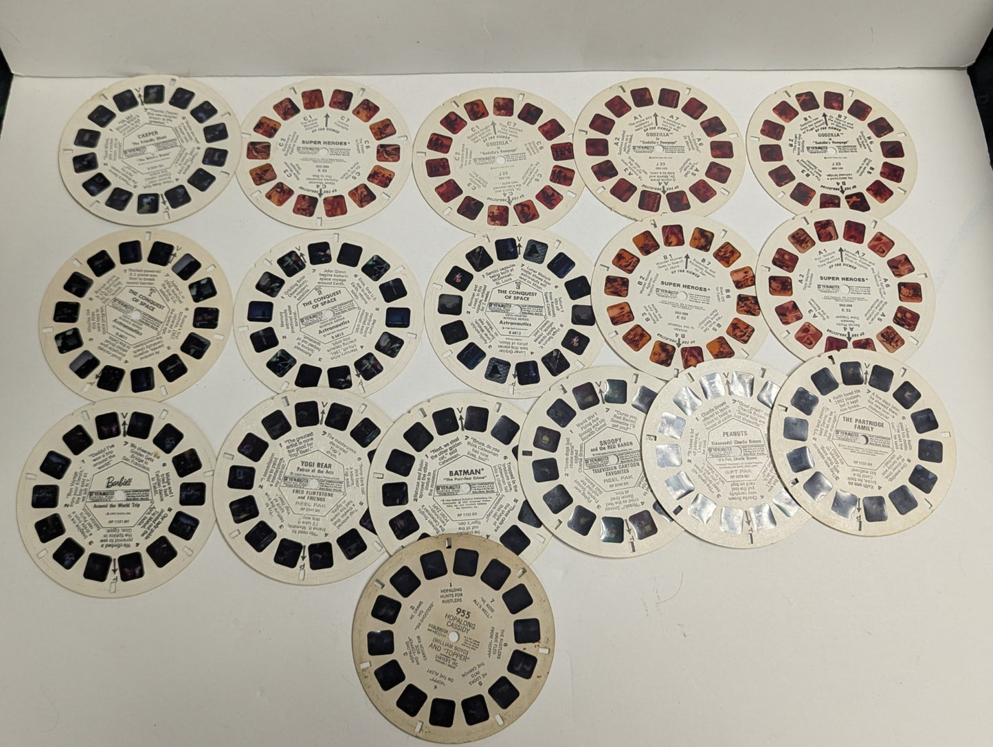 Vintage View-Master Fun Pack & 3-D BAKELITE VIEWER w/t Many Slides Original Box